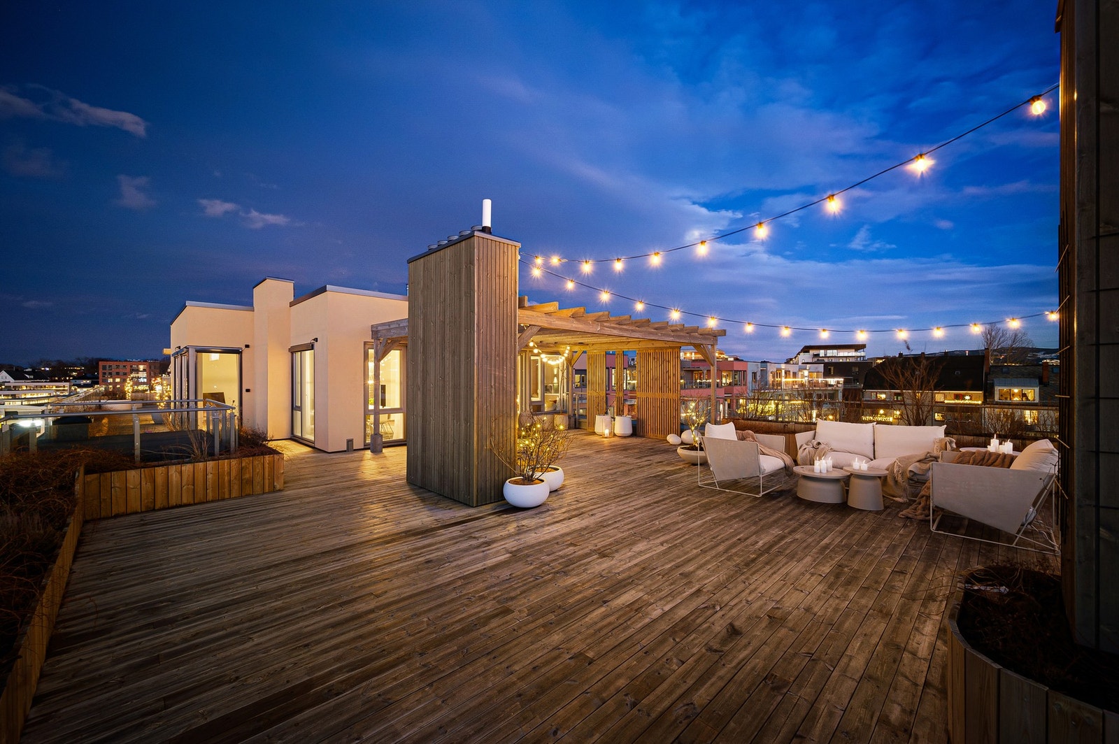 EiendomsMegler1 ved Markus Tangvik har gleden av å presentere en sjelden mulighet i dagens boligmarked. Foto: Krokstad&Nervik Galleribilde