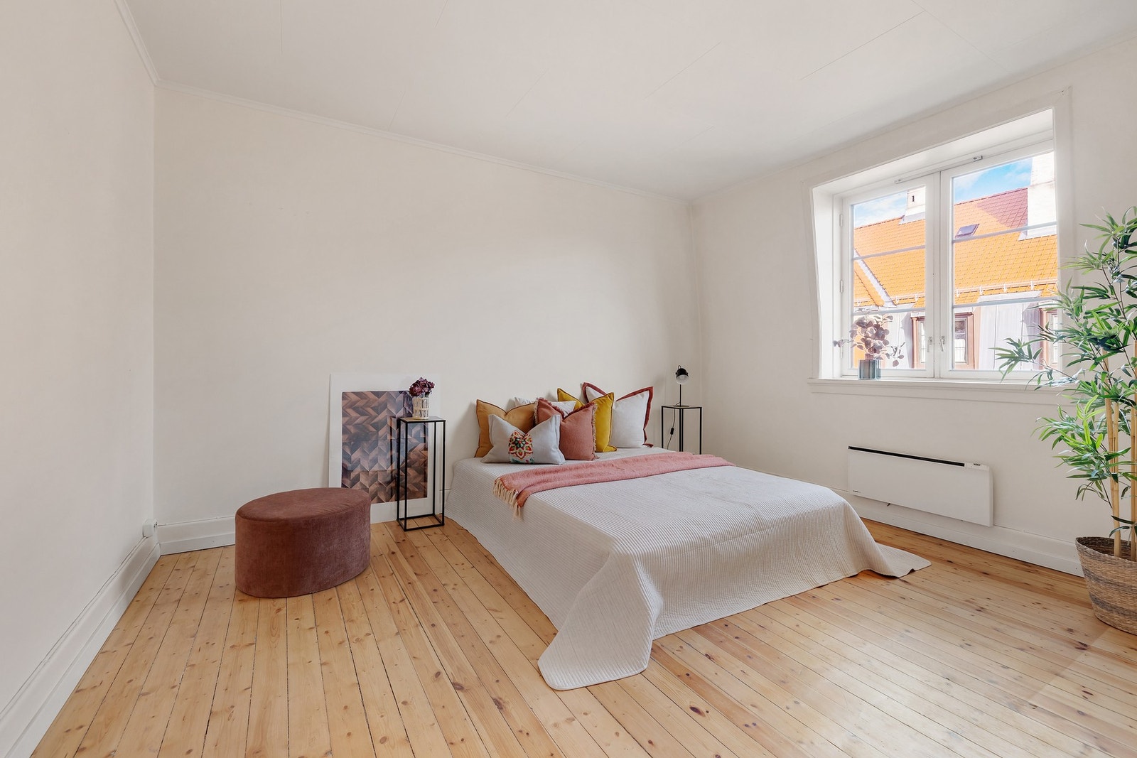 Stort hovedsoverom på ca. 14 kvm. Galleribilde