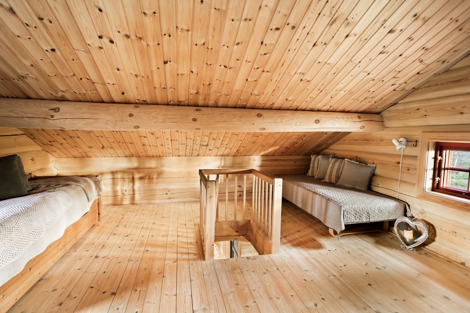 Romslig hems som gir en ekstra oppholsplass. Galleribilde