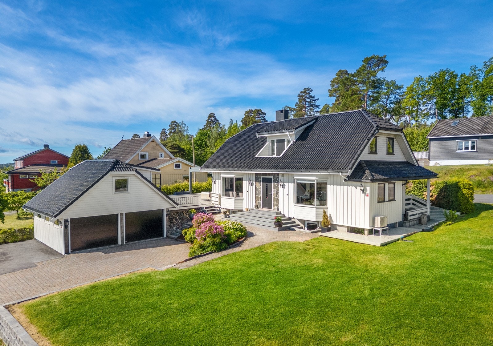 Velkommen til flotte Karlsebakke 21B! Galleribilde