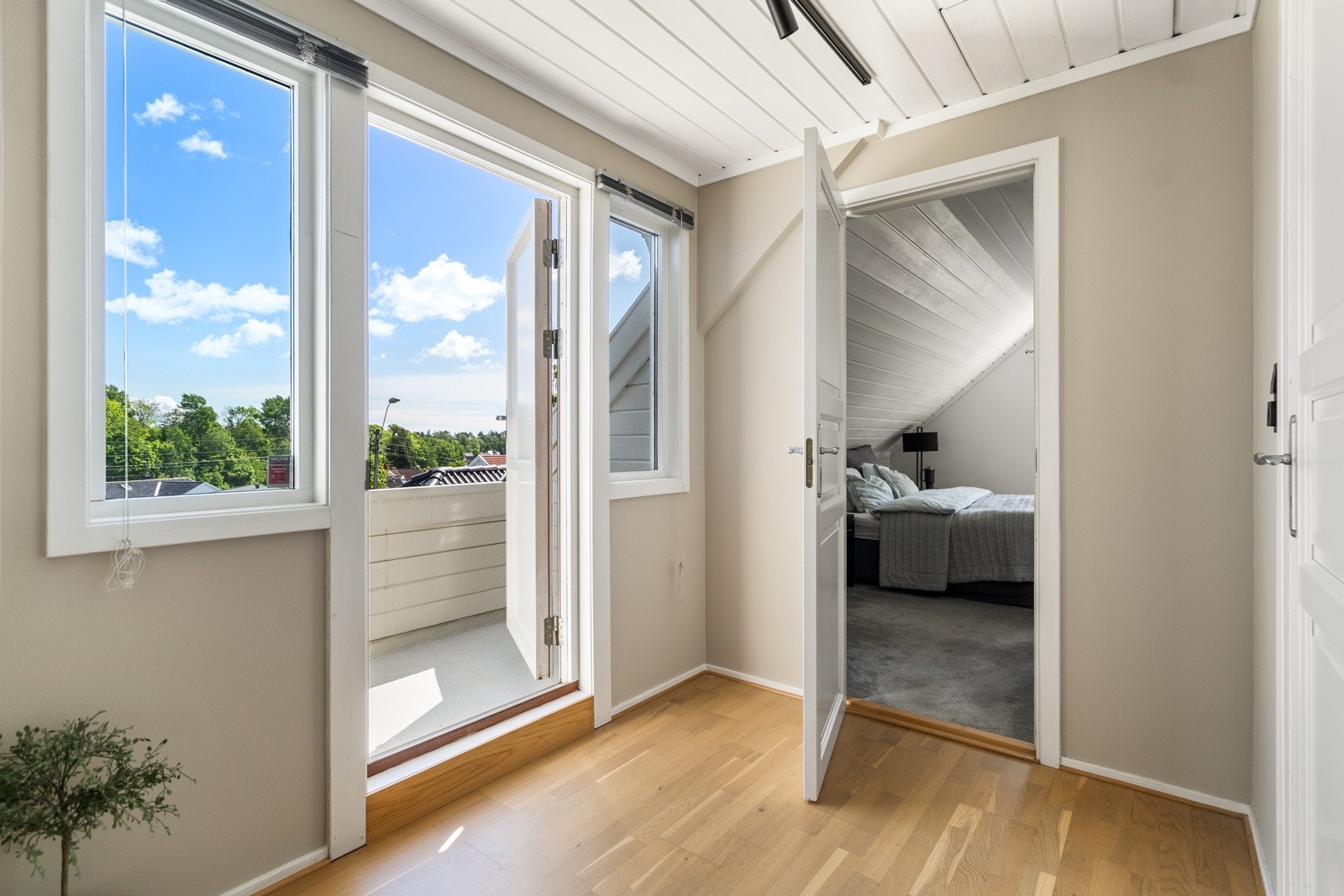 Utgang til balkong i 2. etasje Galleribilde