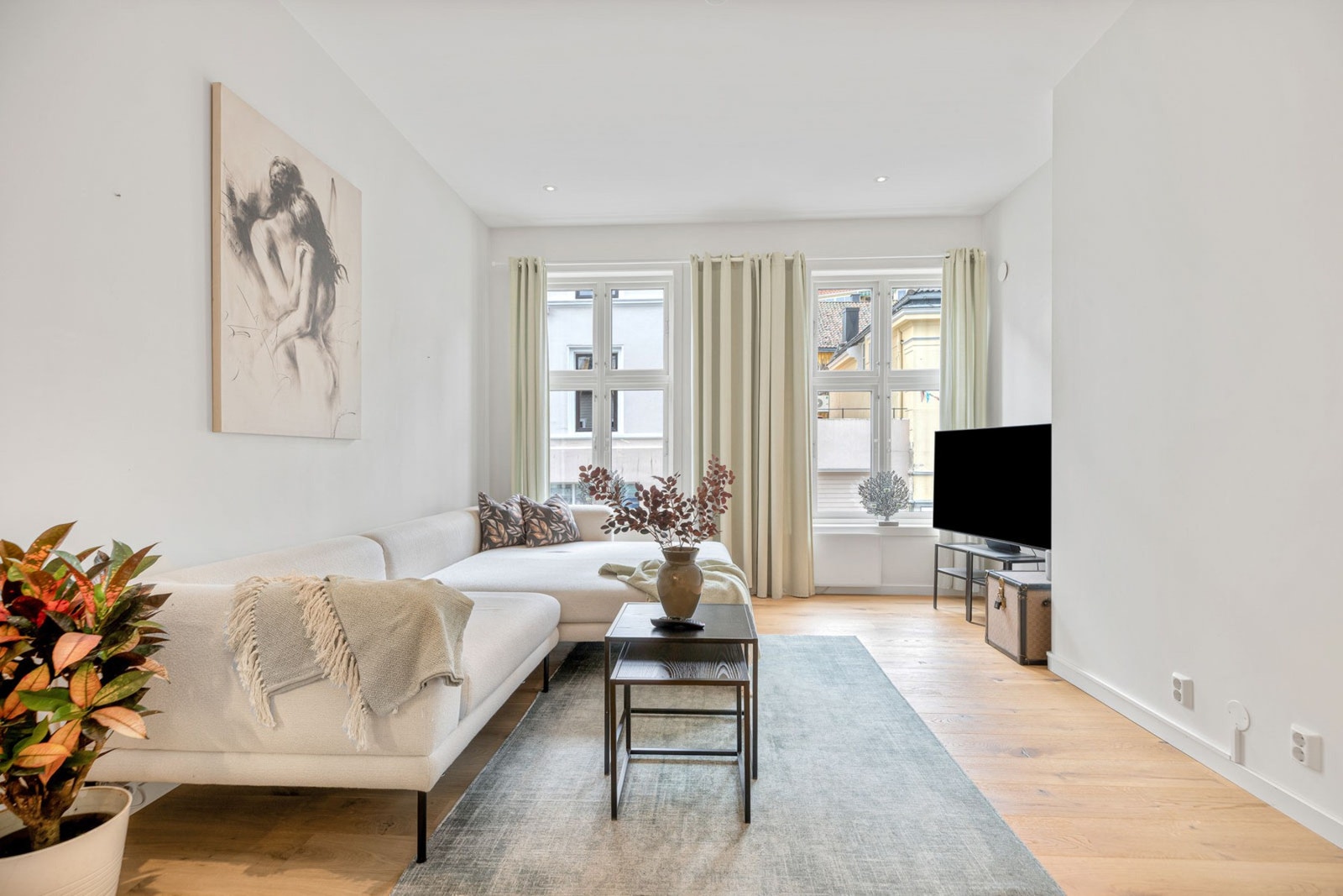 Velkommen til moderne, urban og svært hyggelig leilighet midt i hjerte av byen.
Foto: Ivars Upe. Galleribilde