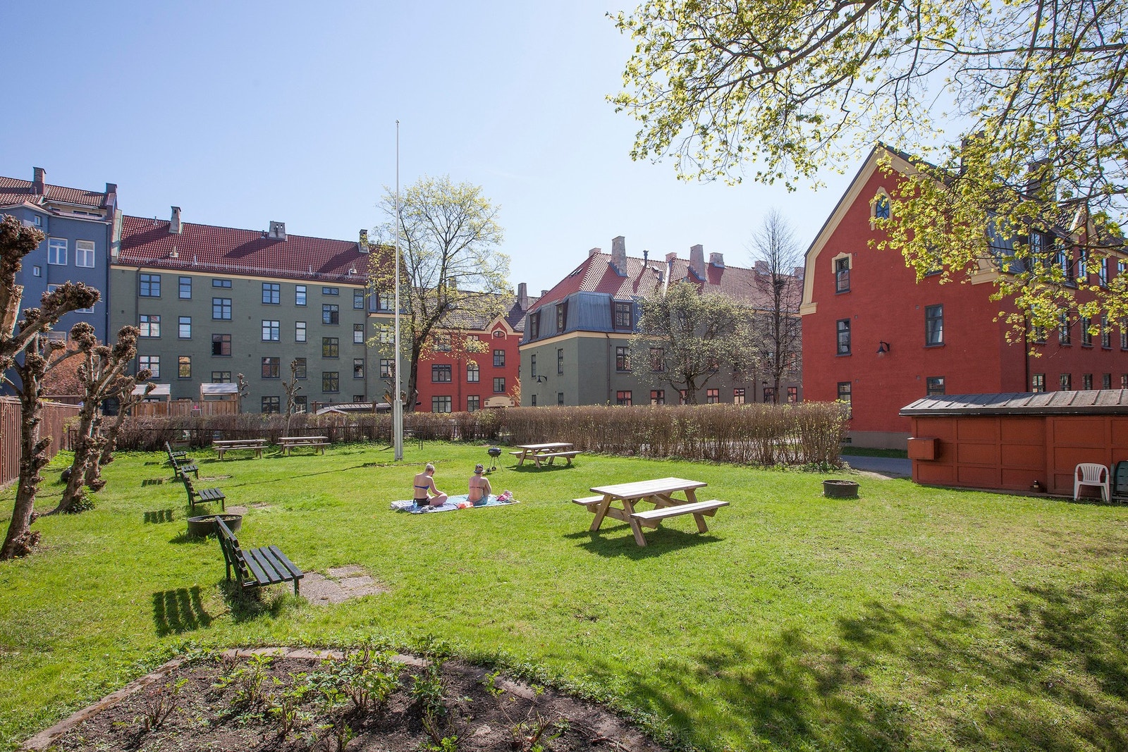 Det er et hyggelig fellesareal innerst på sameiets tomt. Galleribilde