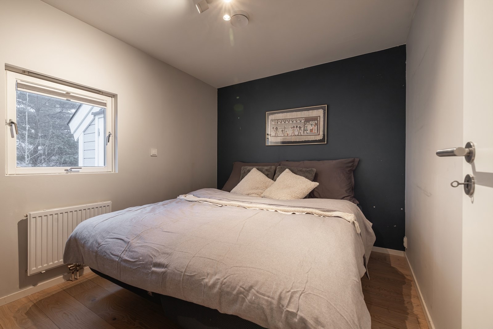 Soverom 1 - Varmtvann og fyring er inkludert i felleskostnadene Galleribilde