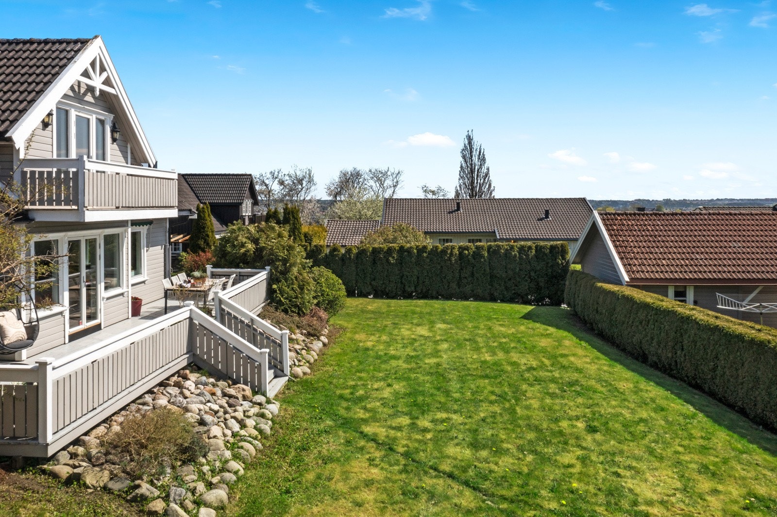 Barnevennlig hage! Faktisk dyrkbar jord på nesten et måls uregulert og eiet tomt Galleribilde