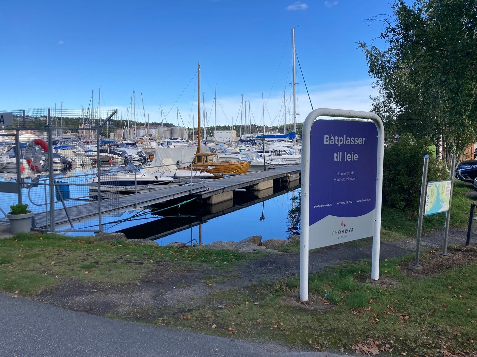 Thorøya Båthavn - 3 minutter i bil. Galleribilde