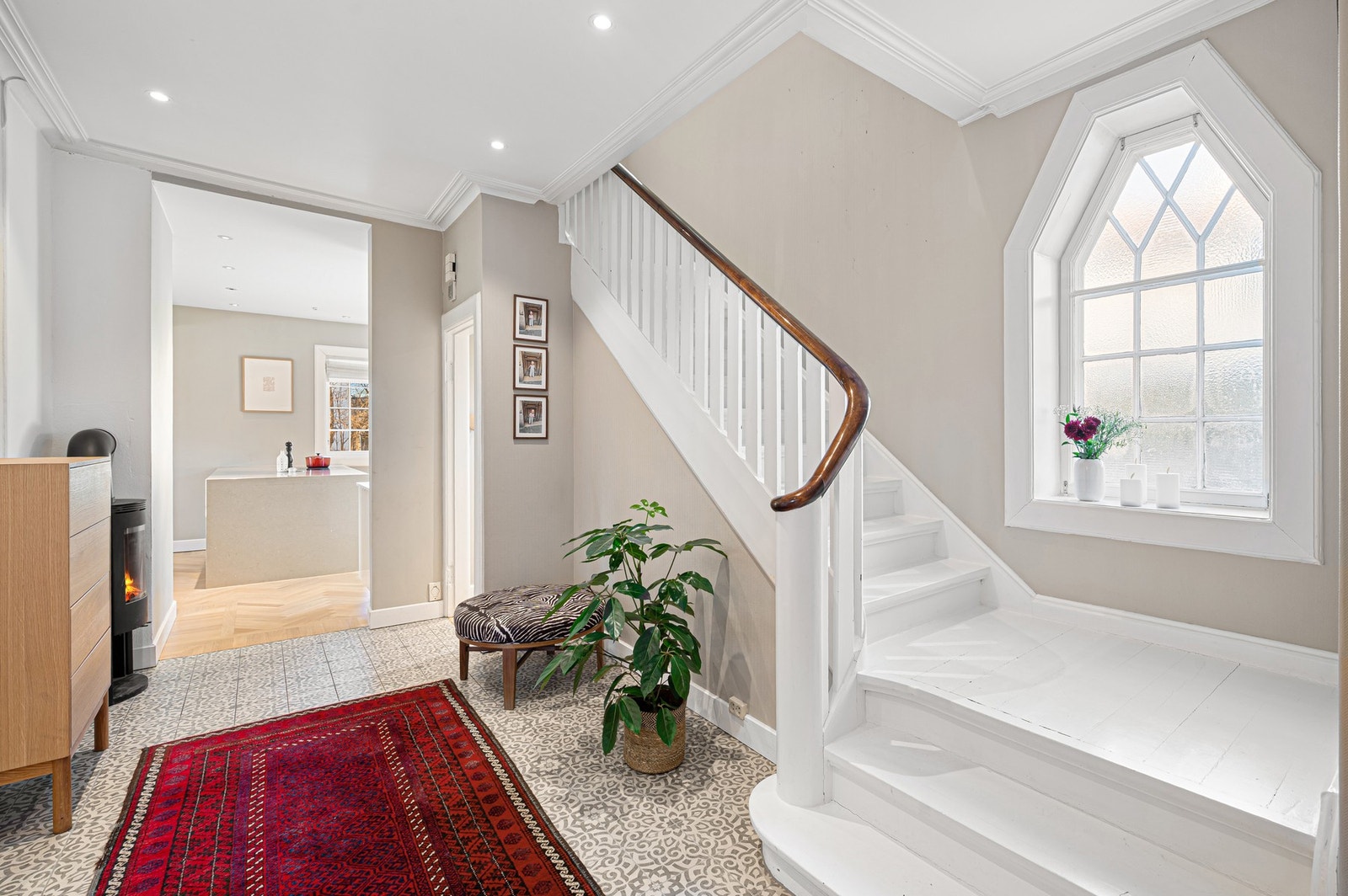 Det er vannbåren varme i hall. Galleribilde