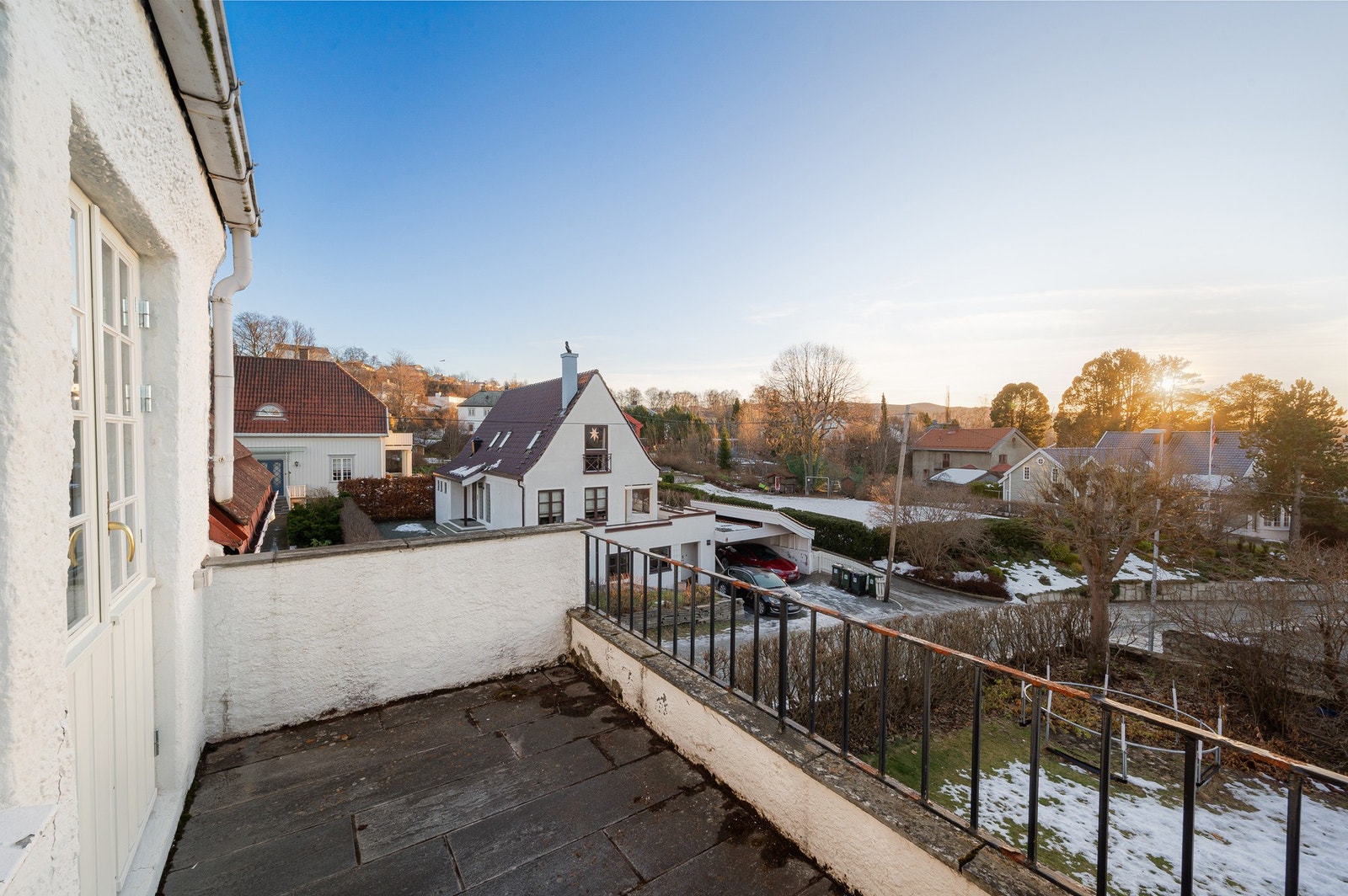 Fine solforhold og fantastisk utsikt fra balkongen. Galleribilde