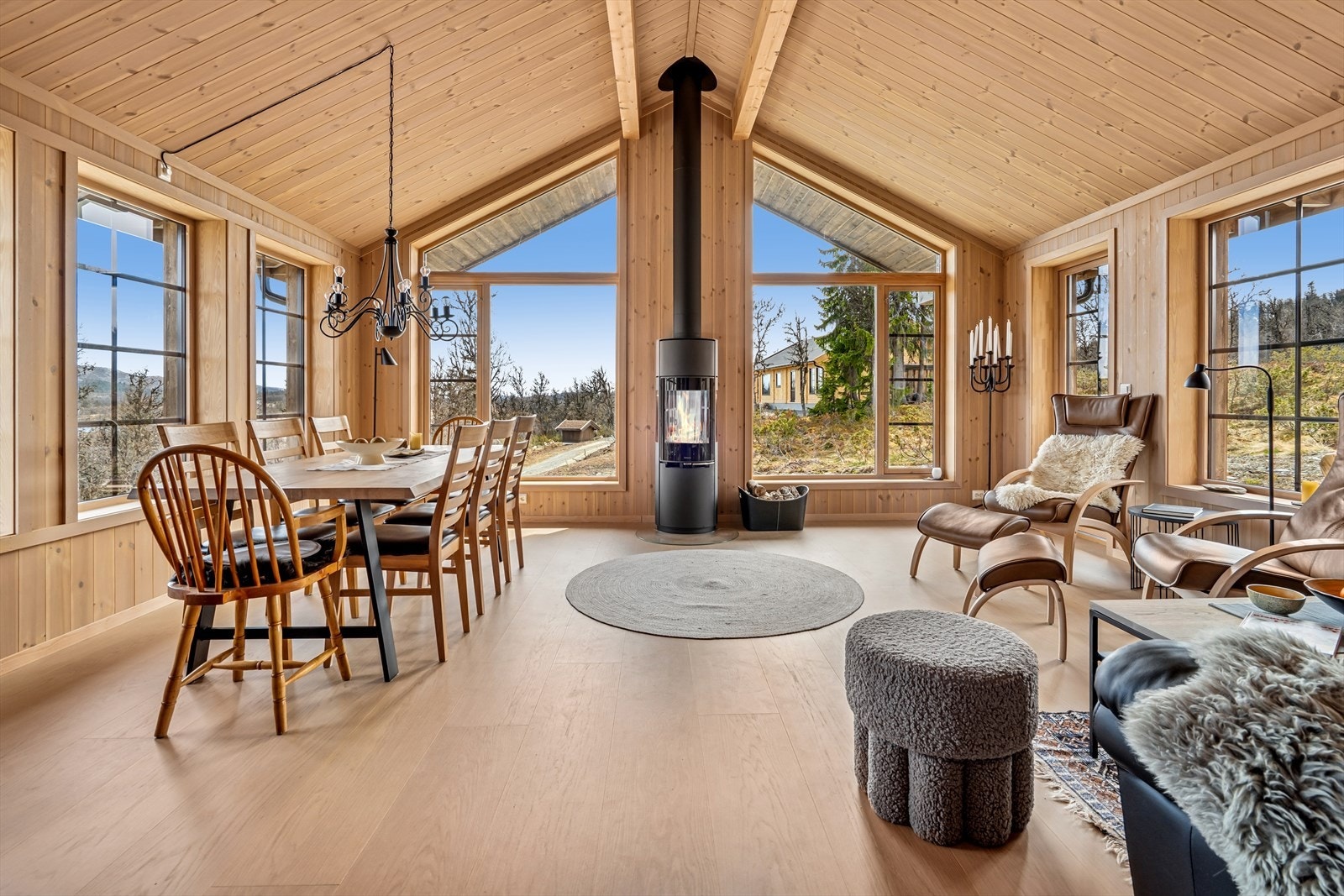 Lys og koselig stue. Galleribilde