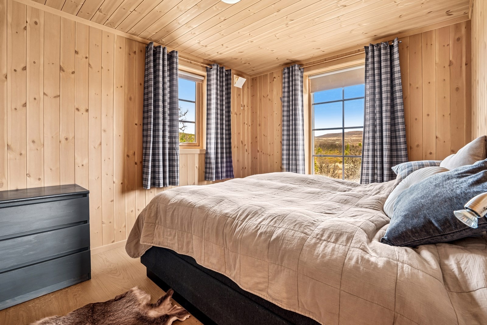 Her kan du våkne opp og få naturen rett inn i rommet. Galleribilde