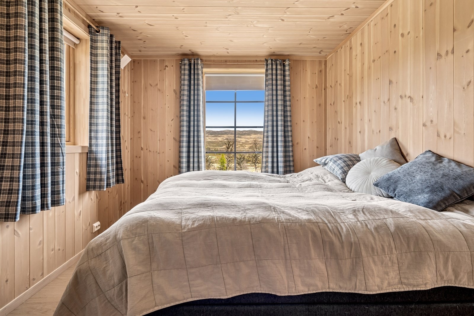 Hytta har totalt 3 soverom i 1. etasje. Galleribilde