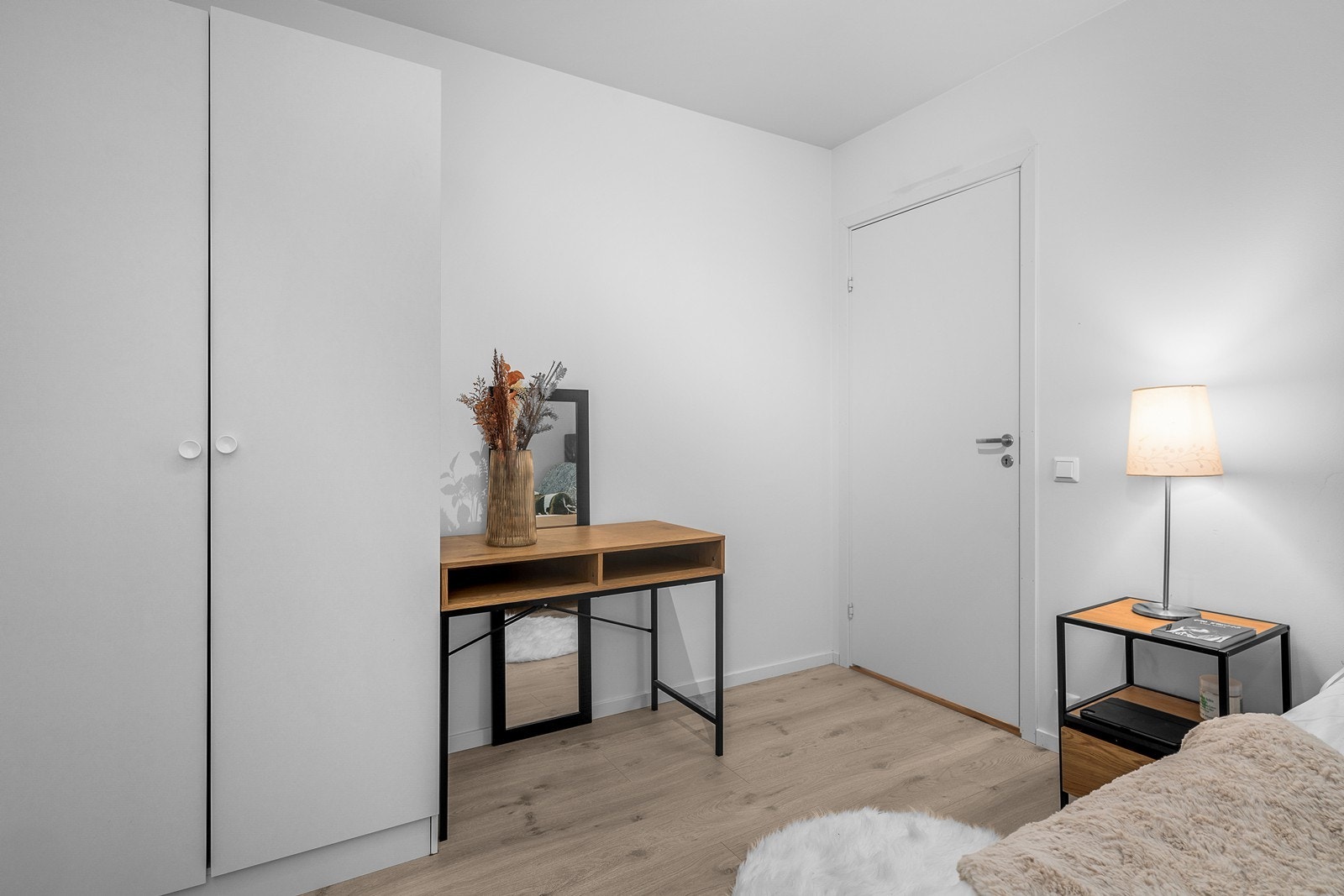 Det medfølger garderobeskap! Galleribilde