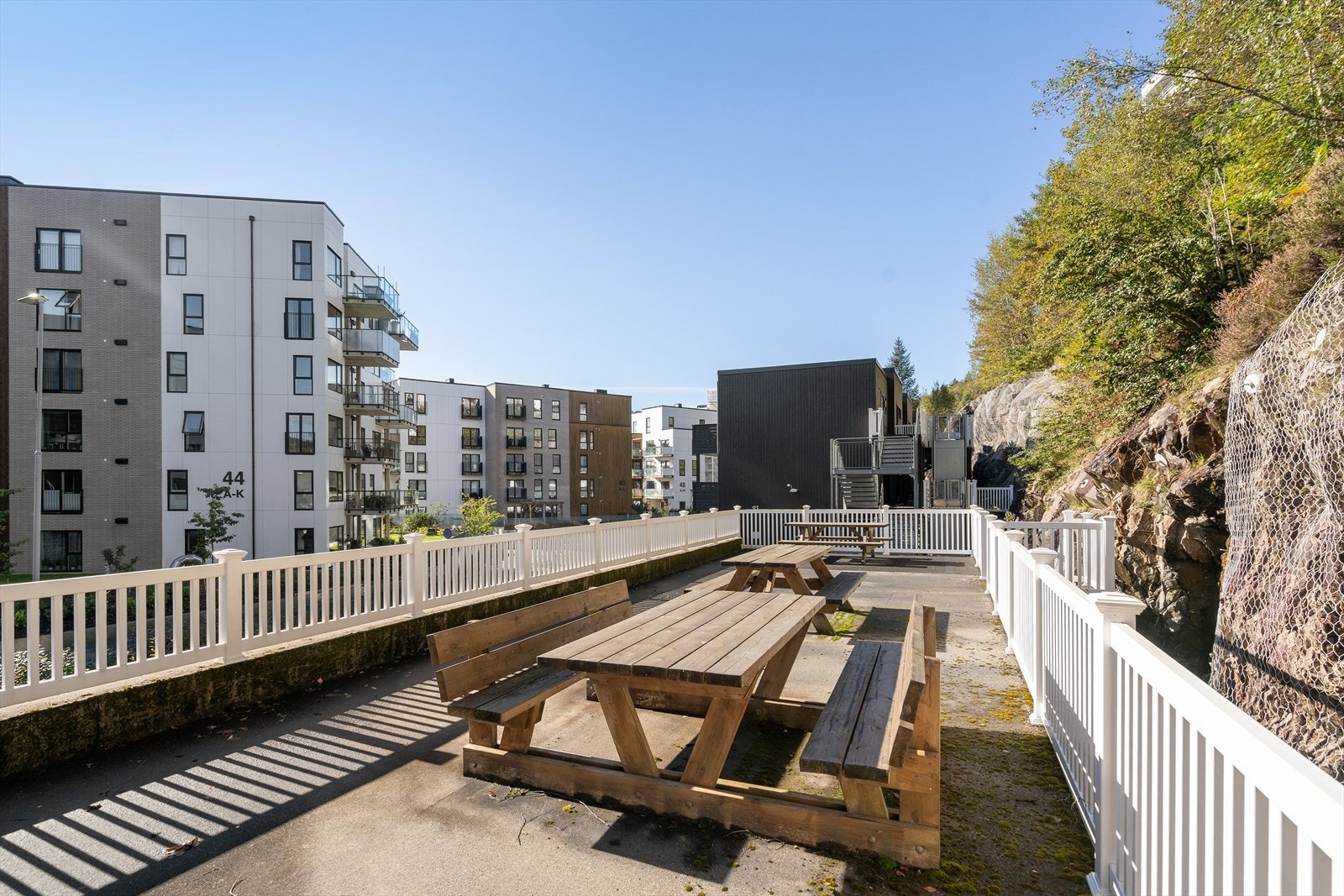 Felles takterrasse over felles parkeringsanlegg. Galleribilde