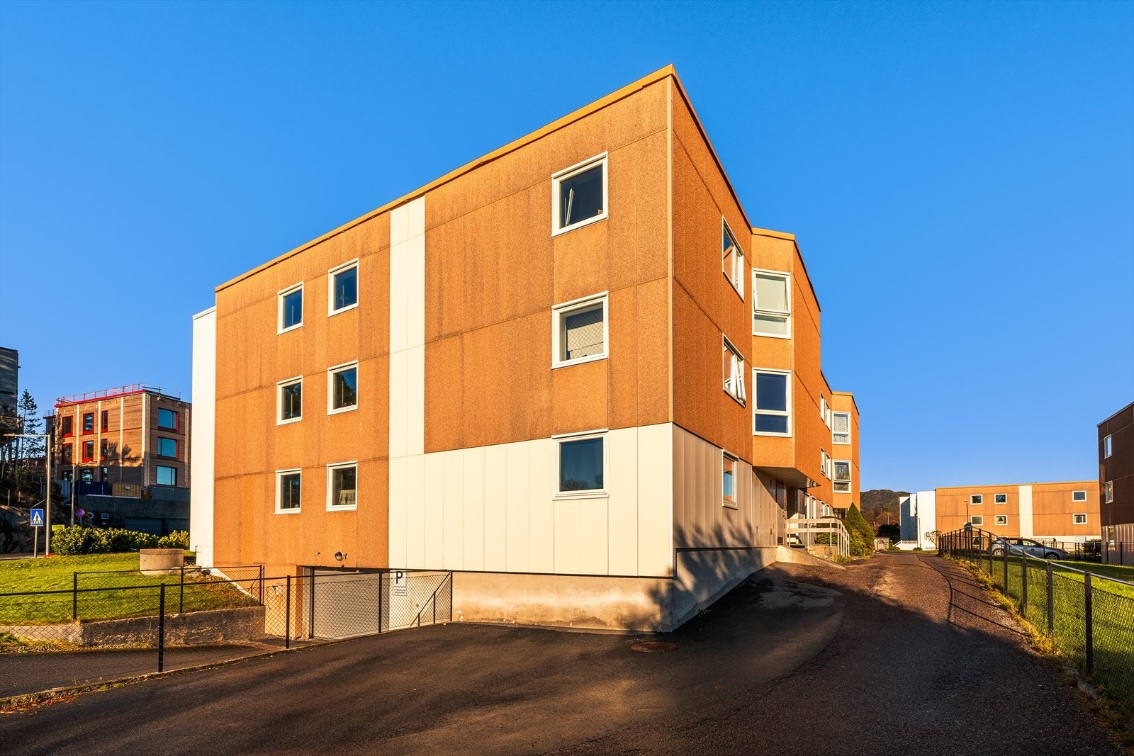 Endeleiligheten ligger i 1. etasje med trappefri adkomst Galleribilde