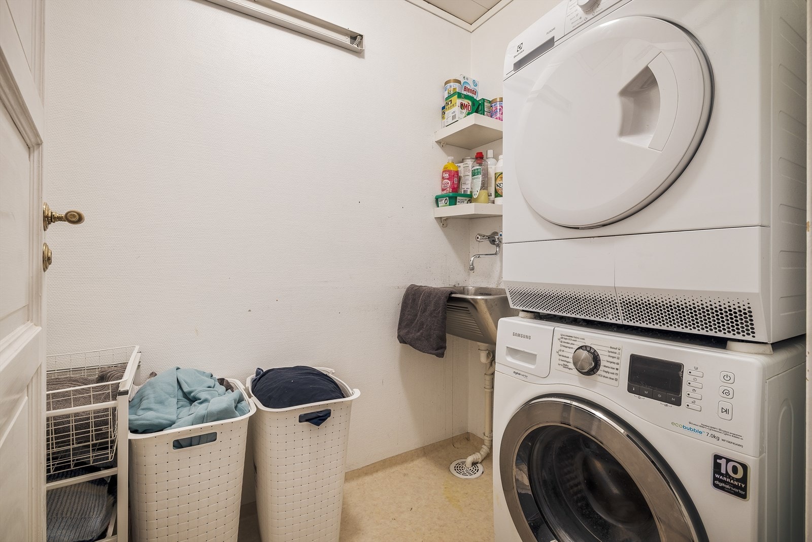 Praktisk med eget vaskerom Galleribilde