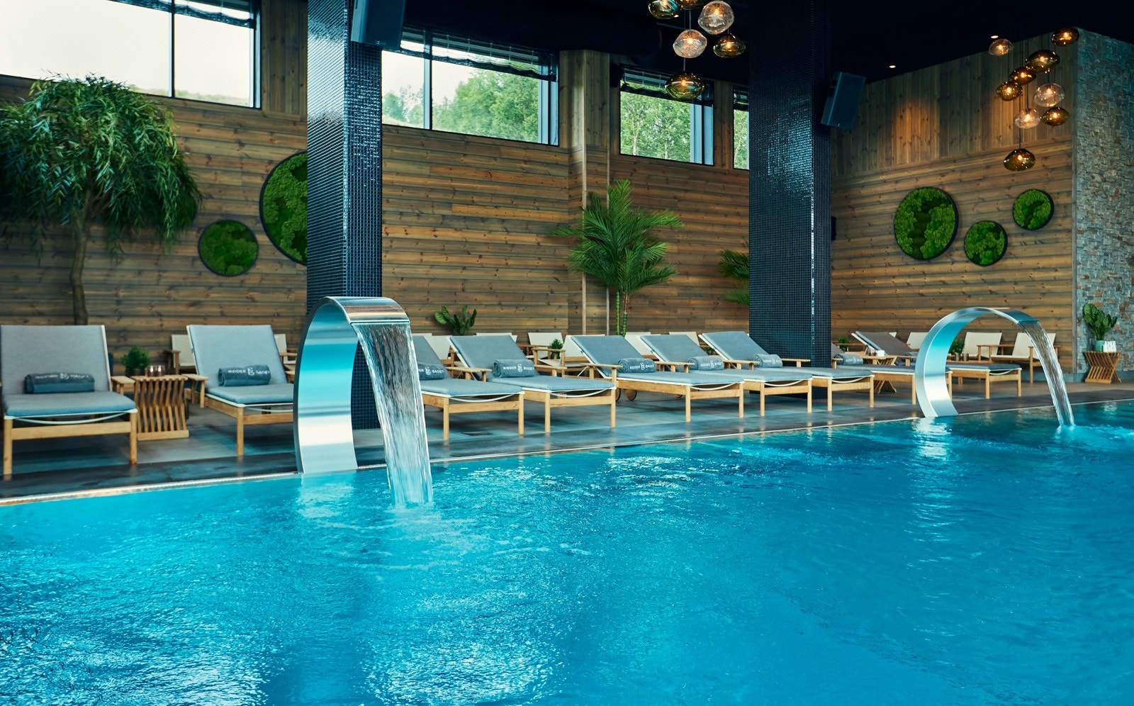 Ridderbadet er et topp moderne spaanlegg med både innendørs- og utendørs basseng, utendørs jacuzzi, lounge avdeling med "daybeds", samt egen avdeling med to barnebasseng. Galleribilde