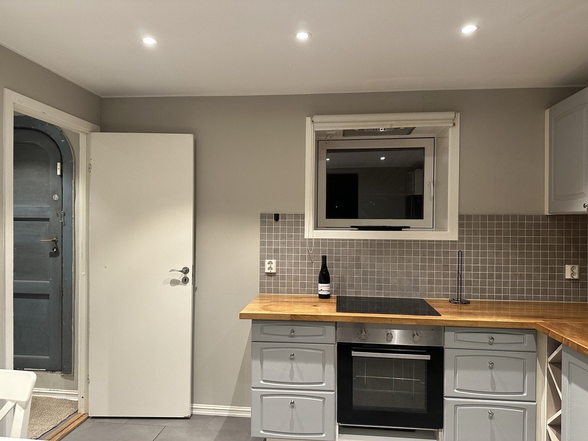 Kjøkken ut til yttergang Galleribilde