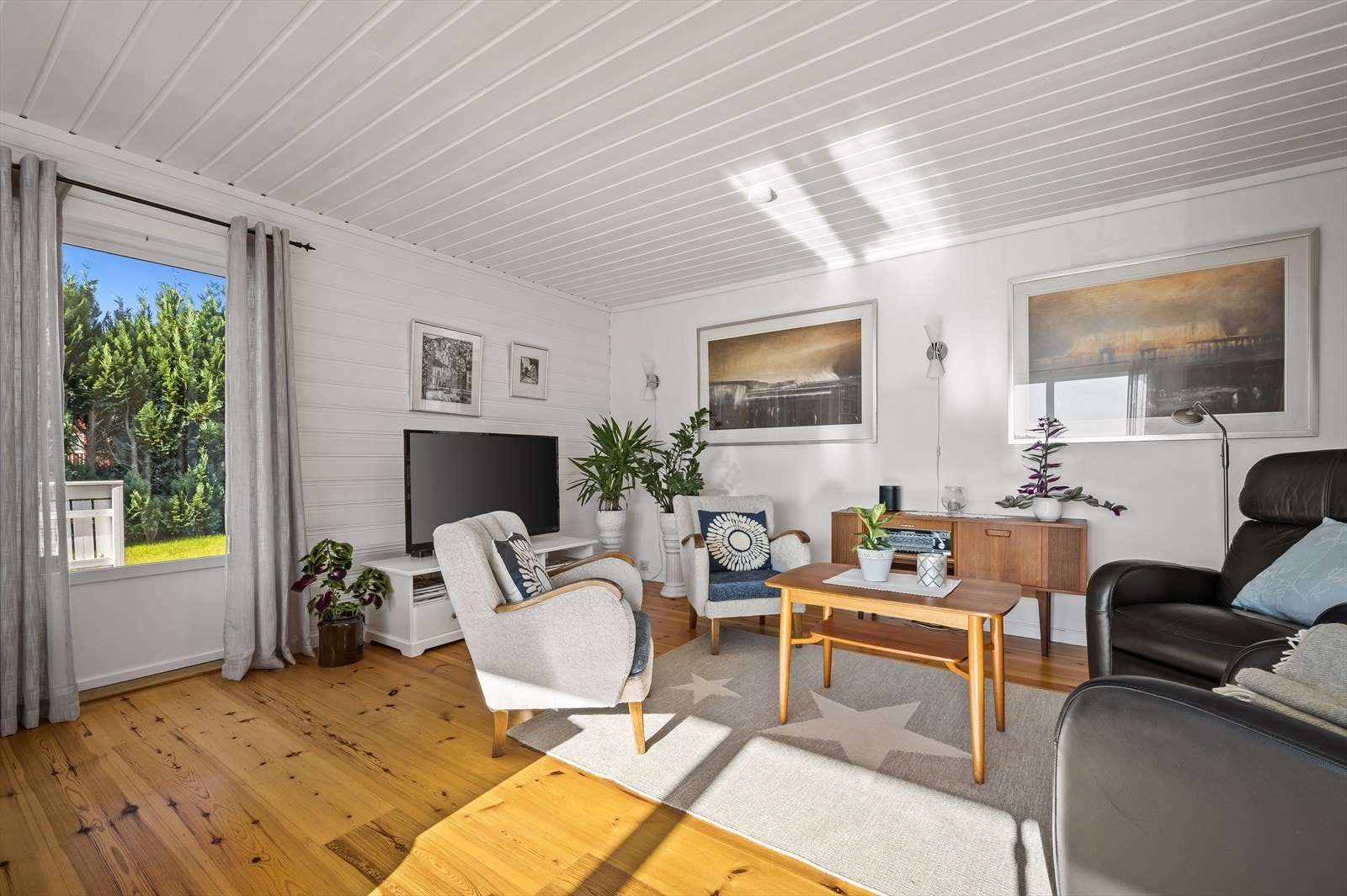 Fra stuen er det direkte utgang til uteområde Galleribilde