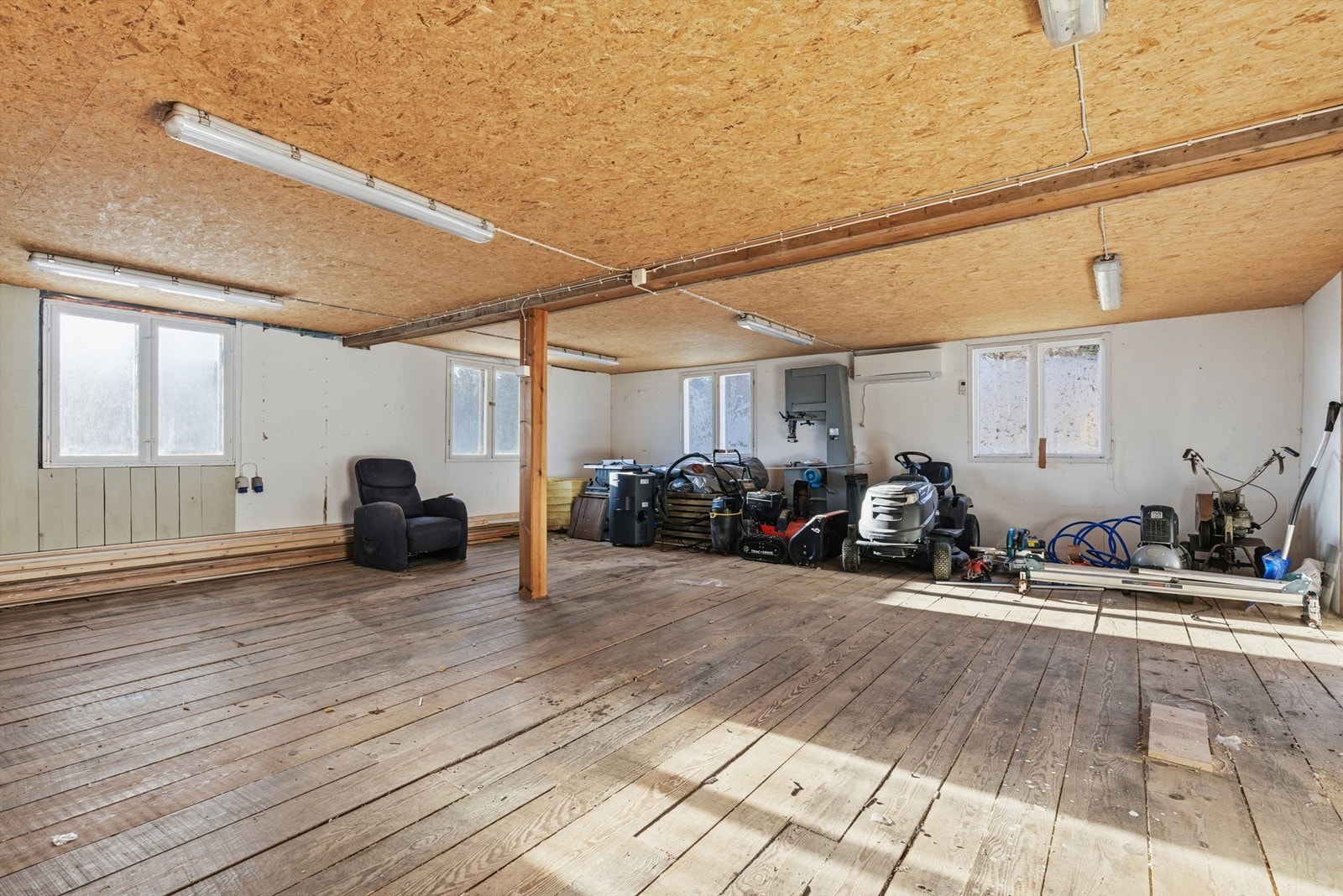 Verksted fra ca. 2010 er isolert og har 400V elektrisk anlegg. Rommet er isolert. Galleribilde