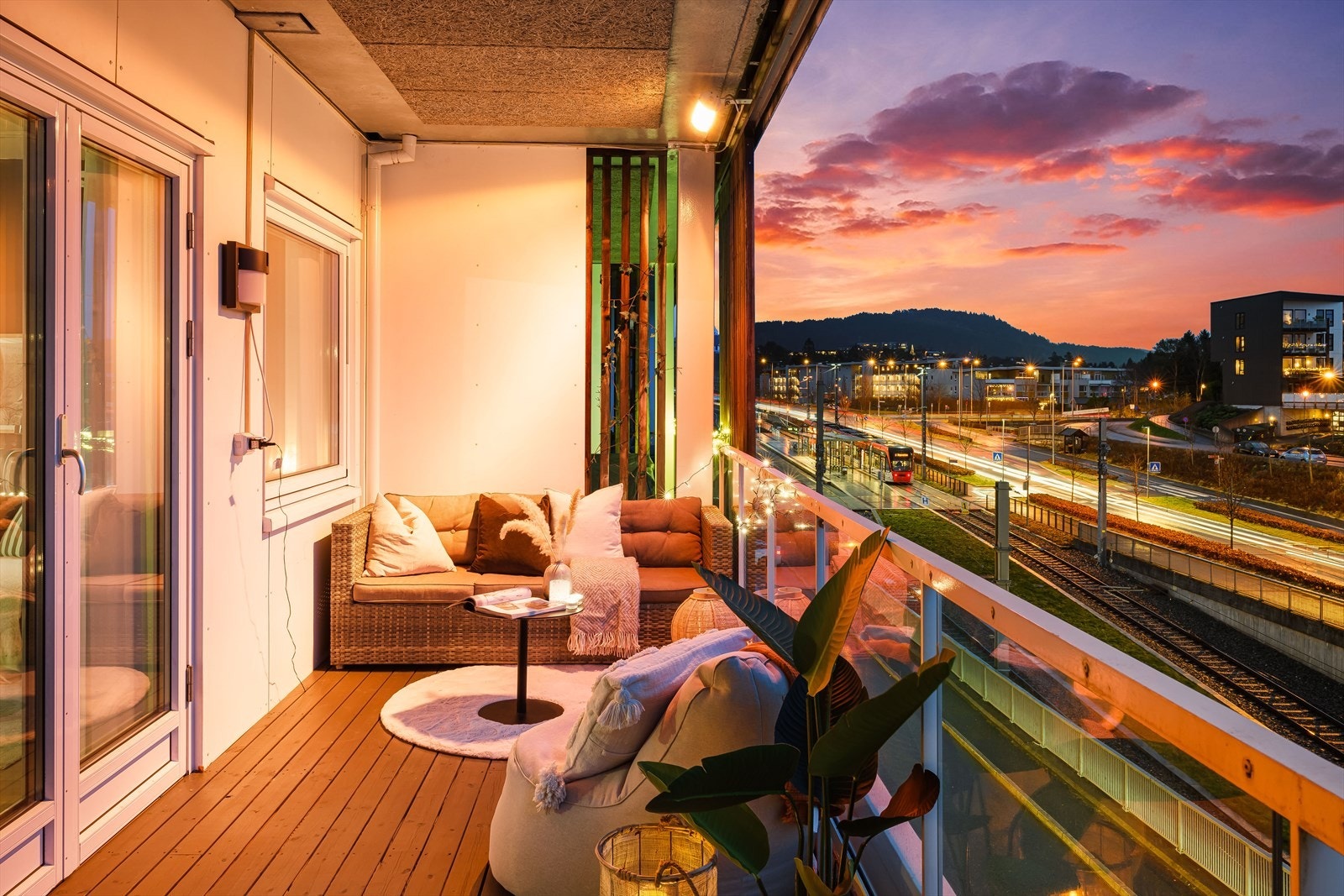 Aktiv Eiendomsmegling v/Fredrik Tøsdal har gleden av å presentere Steinsvikvegen 274! Foto: Mats Lie. Galleribilde