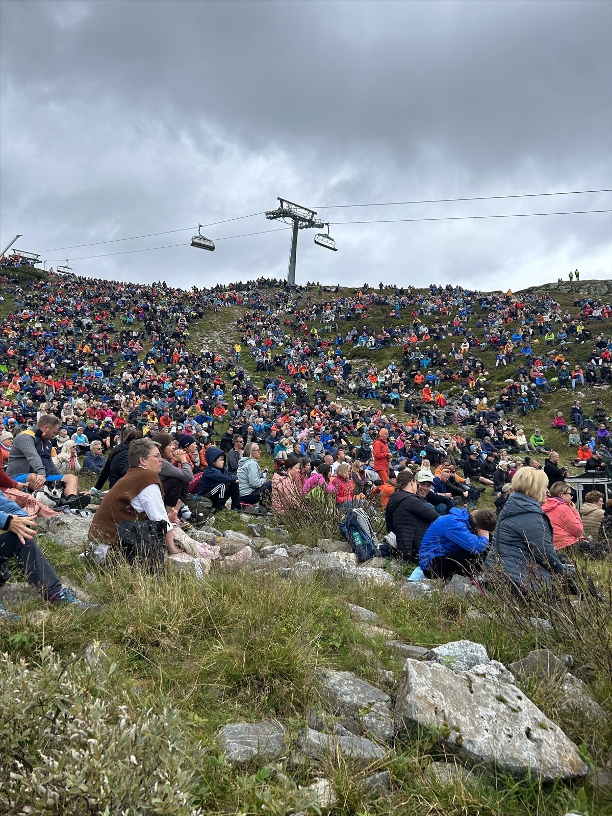 Skeikampen byr på arrangementer og konserter året rundt, et naturlig samlingssted for både store og små! Galleribilde