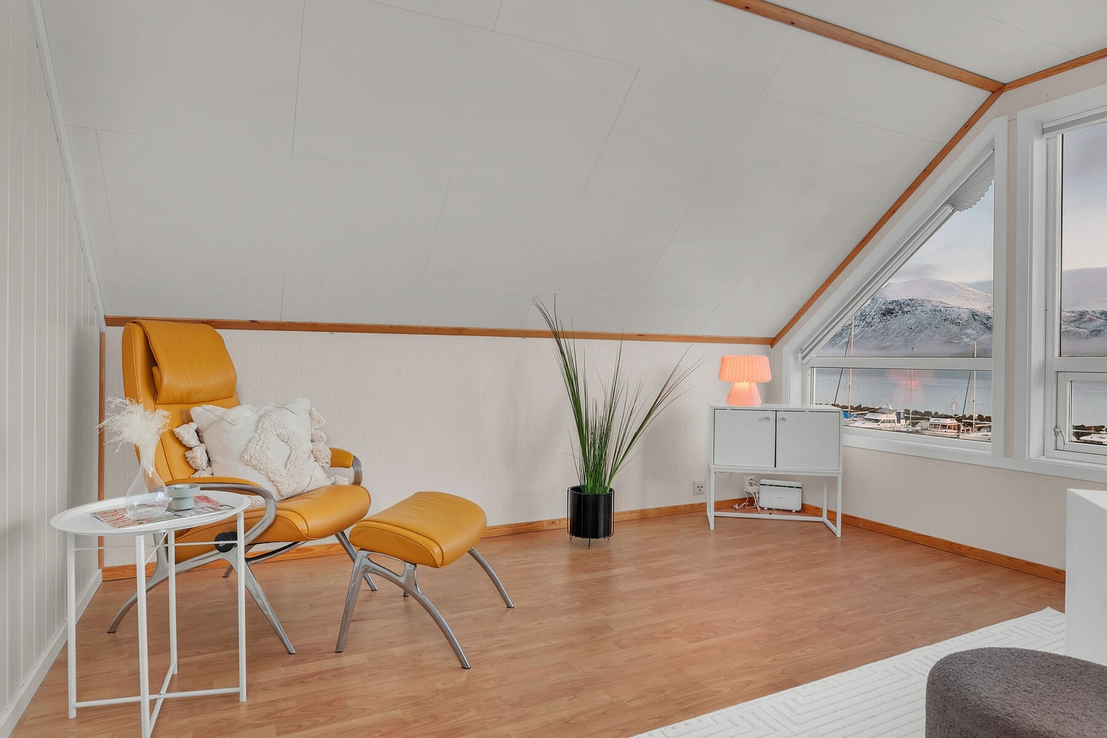 Loftstue Galleribilde