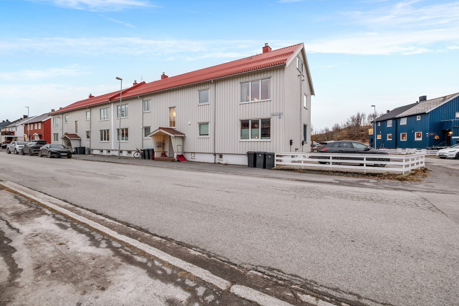 Lys og tiltalende 3-roms i attraktive og barnevennlige Vestbyen. Galleribilde