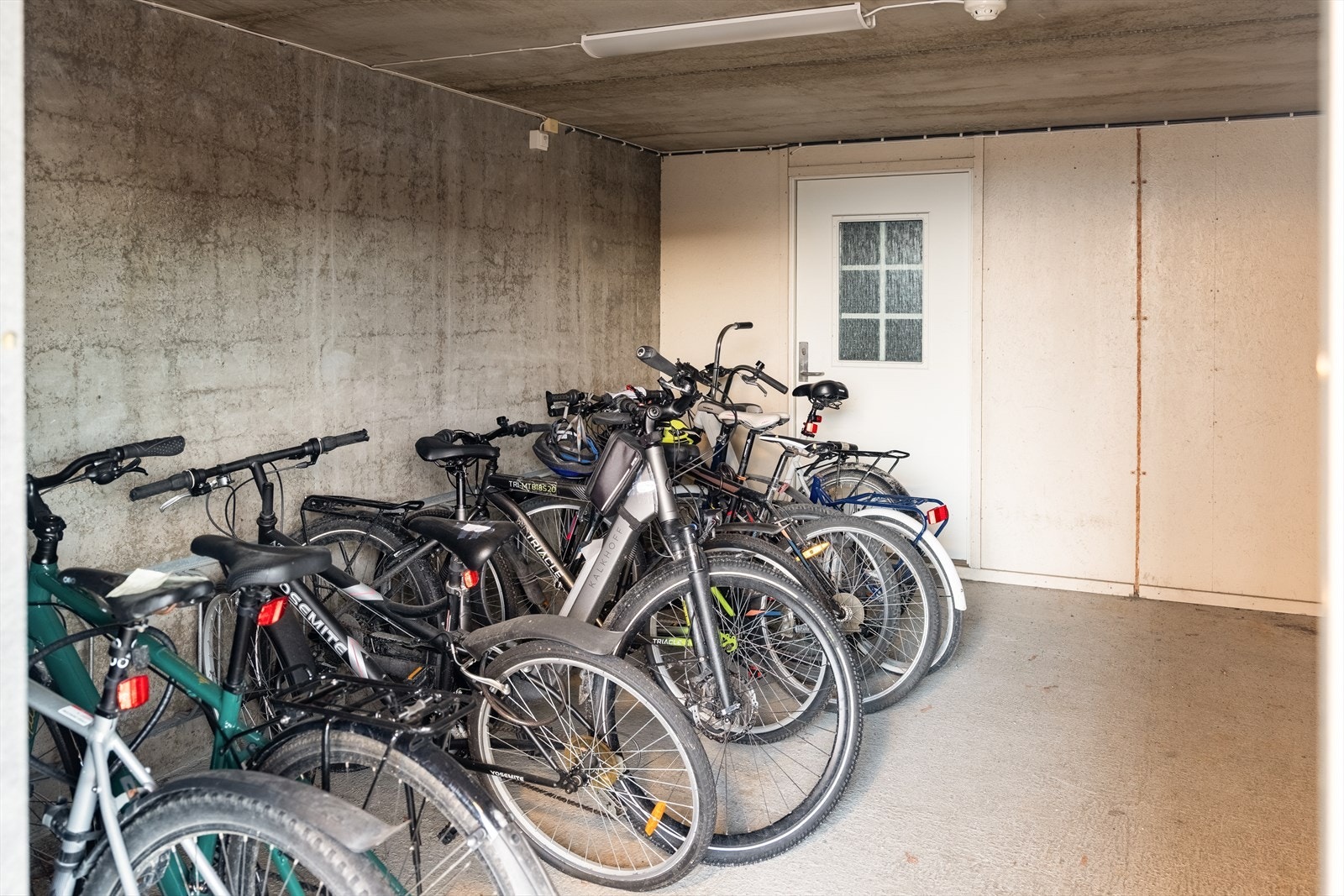 Sykkelparkering. Galleribilde