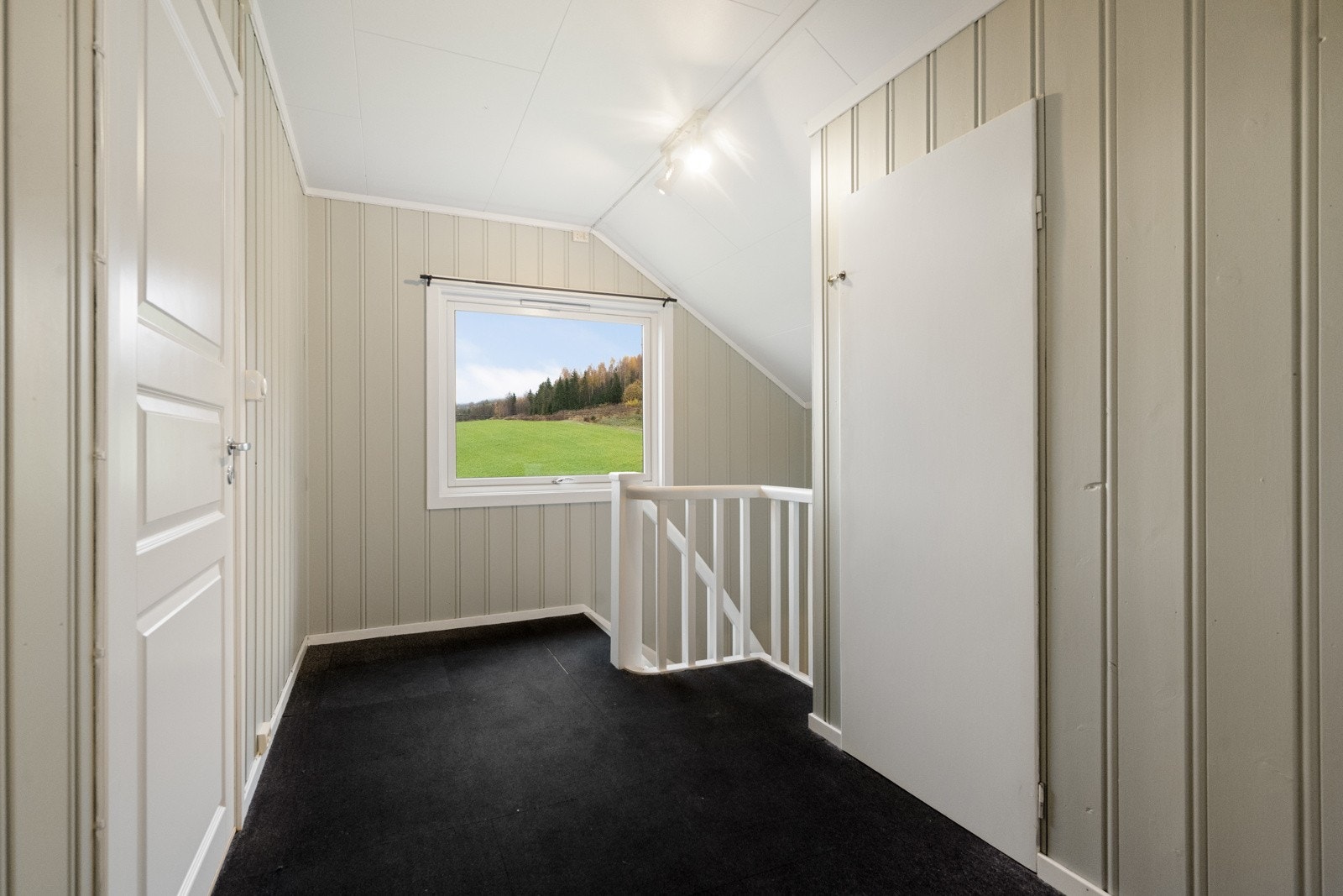 Trappegang i 2.etg. Galleribilde