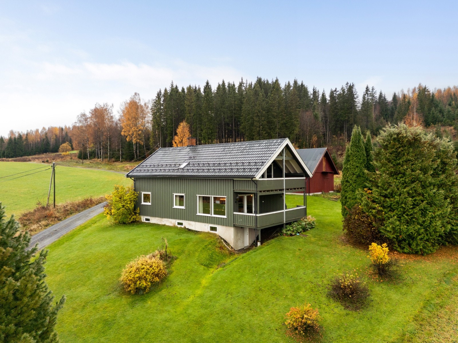 Stor tomt - rett ved store markaområder Galleribilde