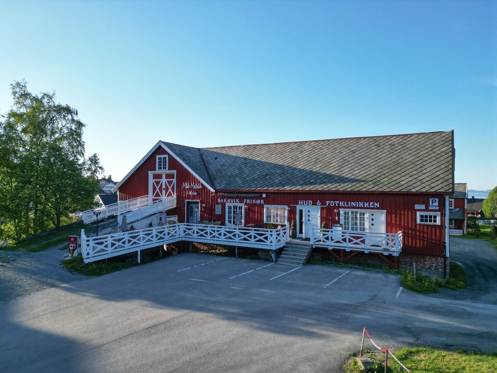 Gangavstand til Milde Mathilde som tilbyr både en kaffekopp, nisjeprodukter, frisør og hudklinikk. Boligen ligger også i nærhet til legesenter og fysioklinikk. Galleribilde