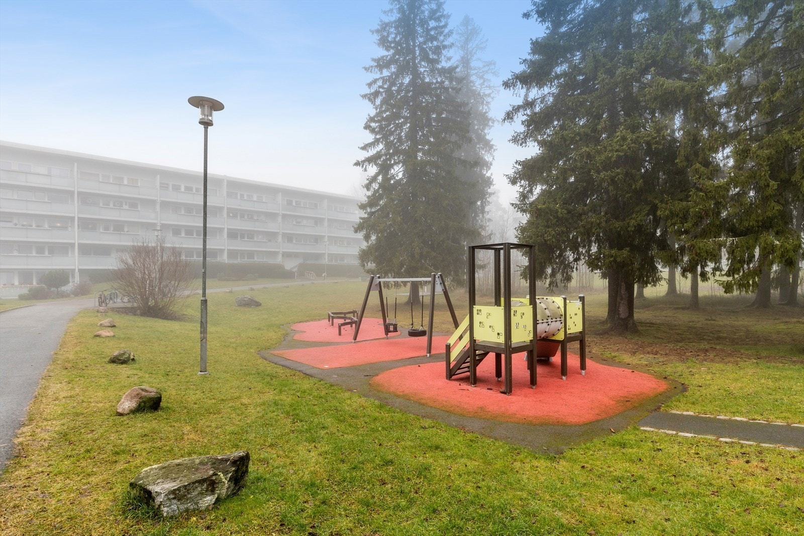 Sameiet har pent opparbeidede fellesarealer. Galleribilde