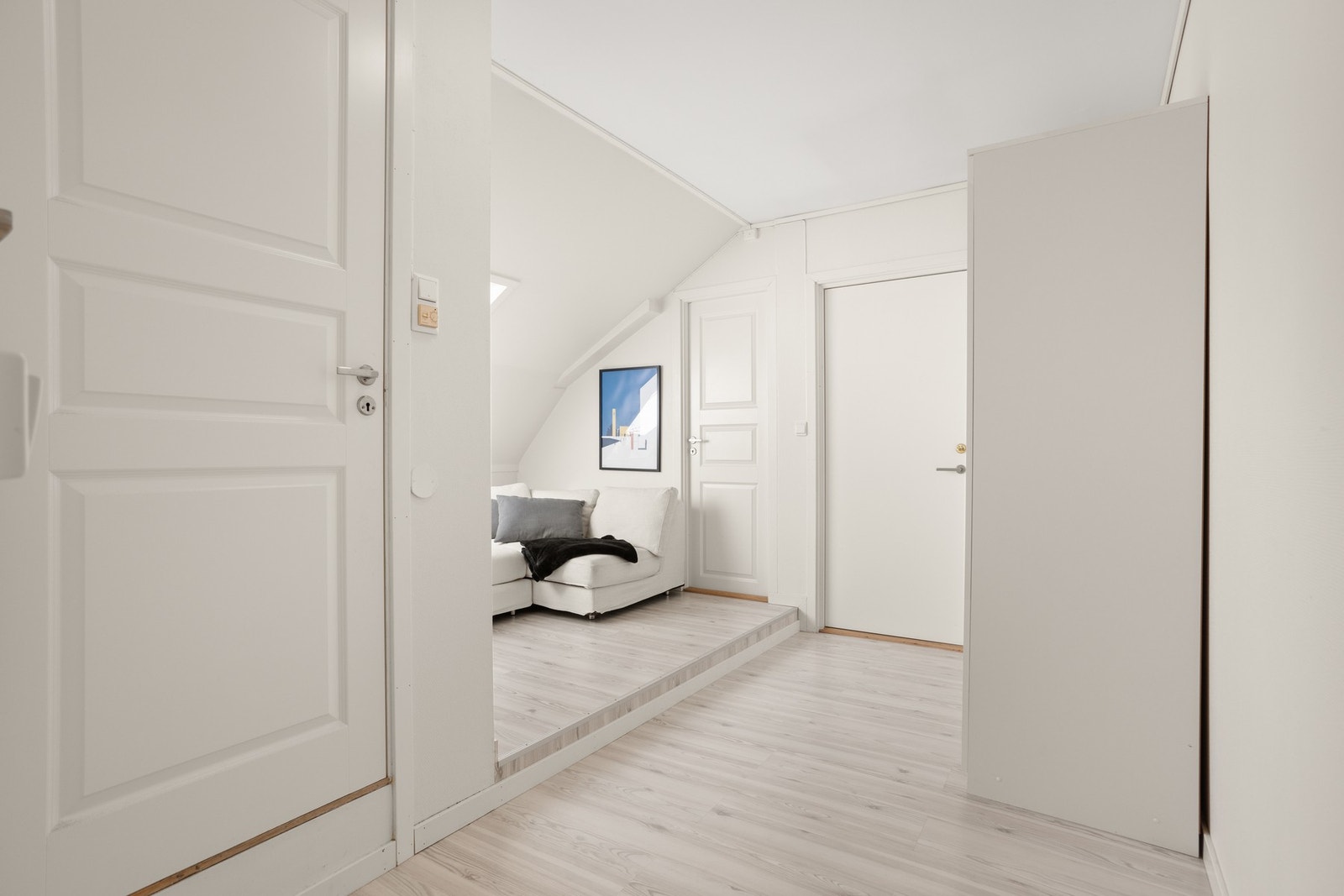 Den ekstra sofakroken gjør at man kan trekke seg tilbake Galleribilde