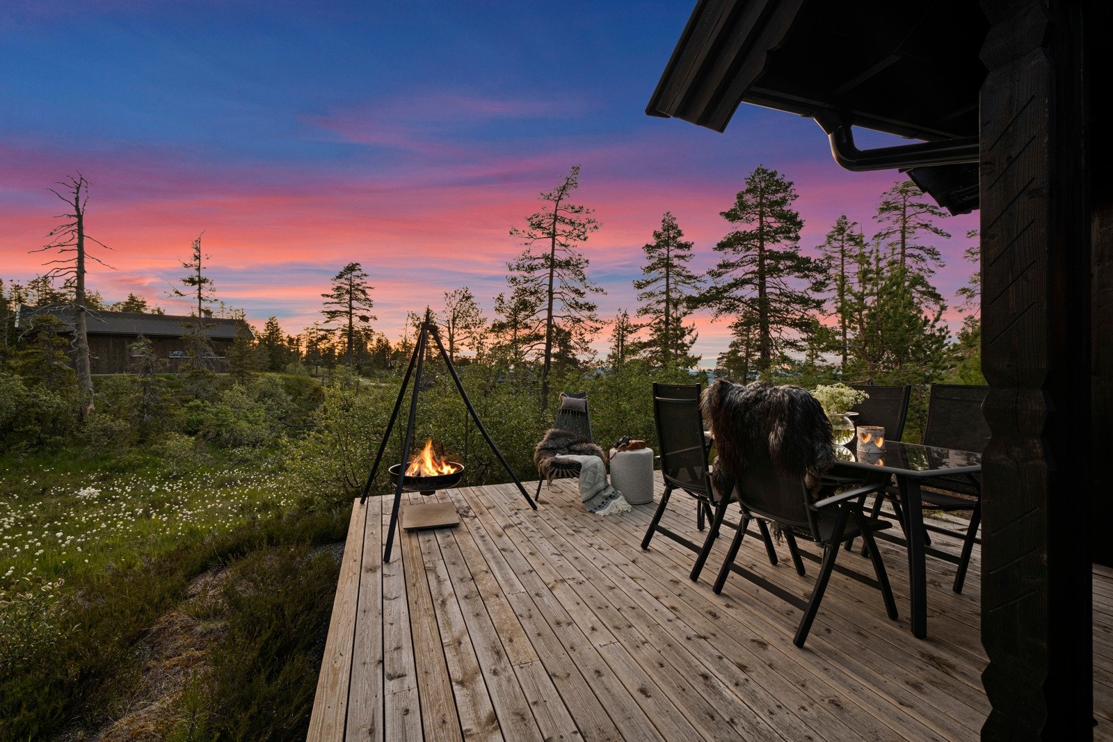 Fritidsdrømmen ligger idyllisk til i naturskjønne omgivelser på Blefjell mellom Blestua og Blestølen, omkranset av storslått natur og med kort vei til turstier, skiløyper og fjelleventyr. Galleribilde