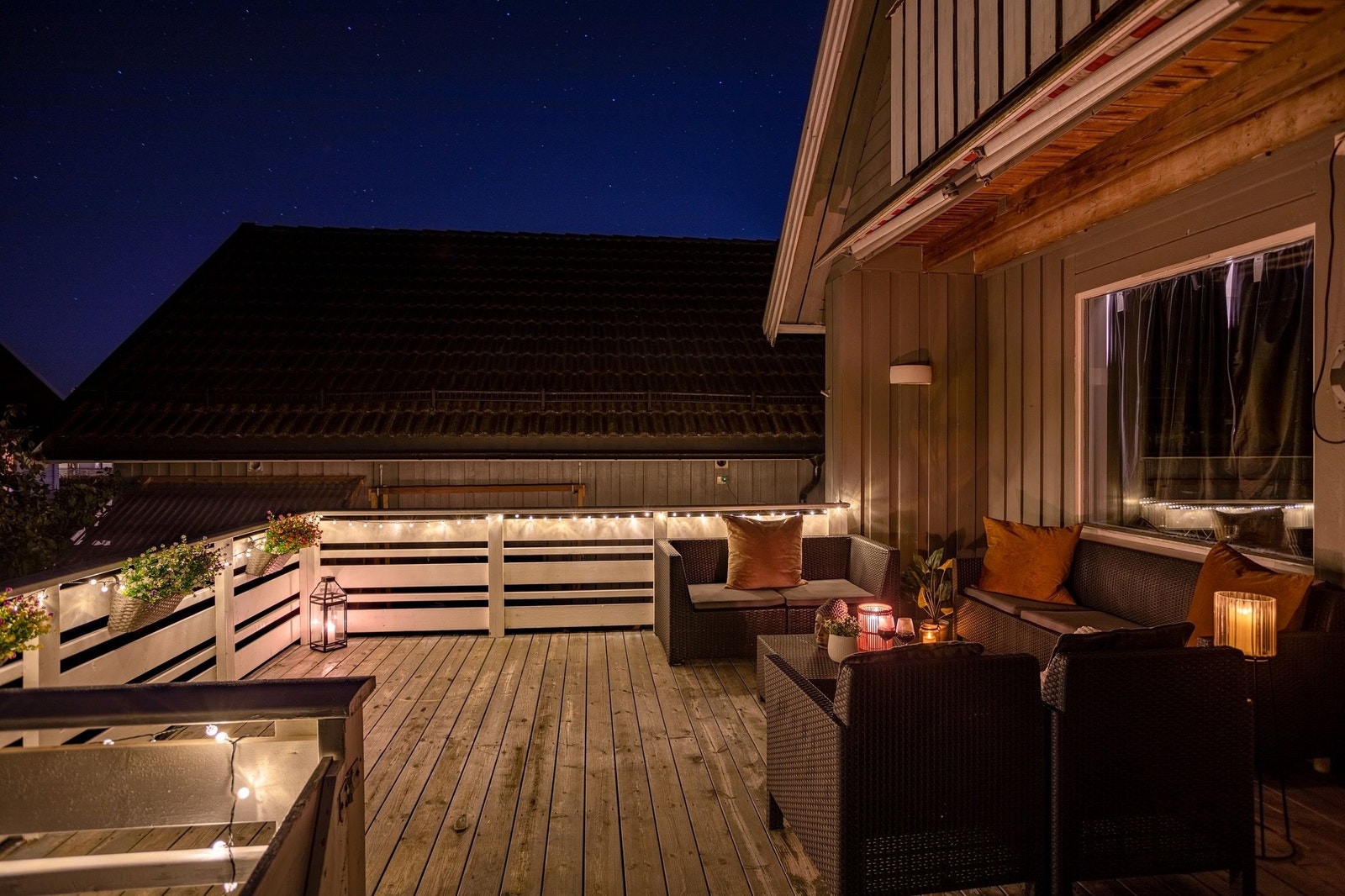 Kveldsstemning på terrassen Galleribilde