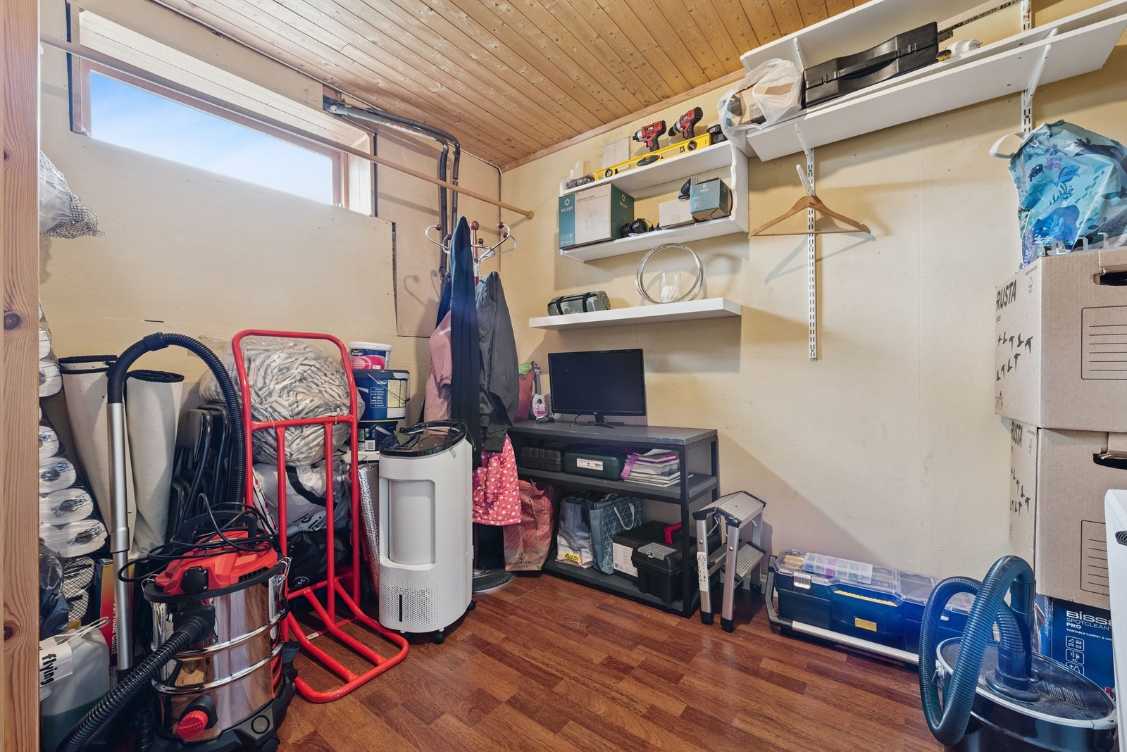 Bod i kjeller Galleribilde