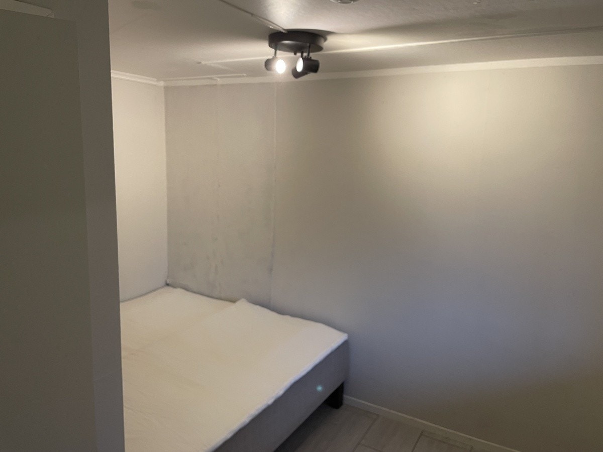 Soverom, med medfølgende seng Galleribilde