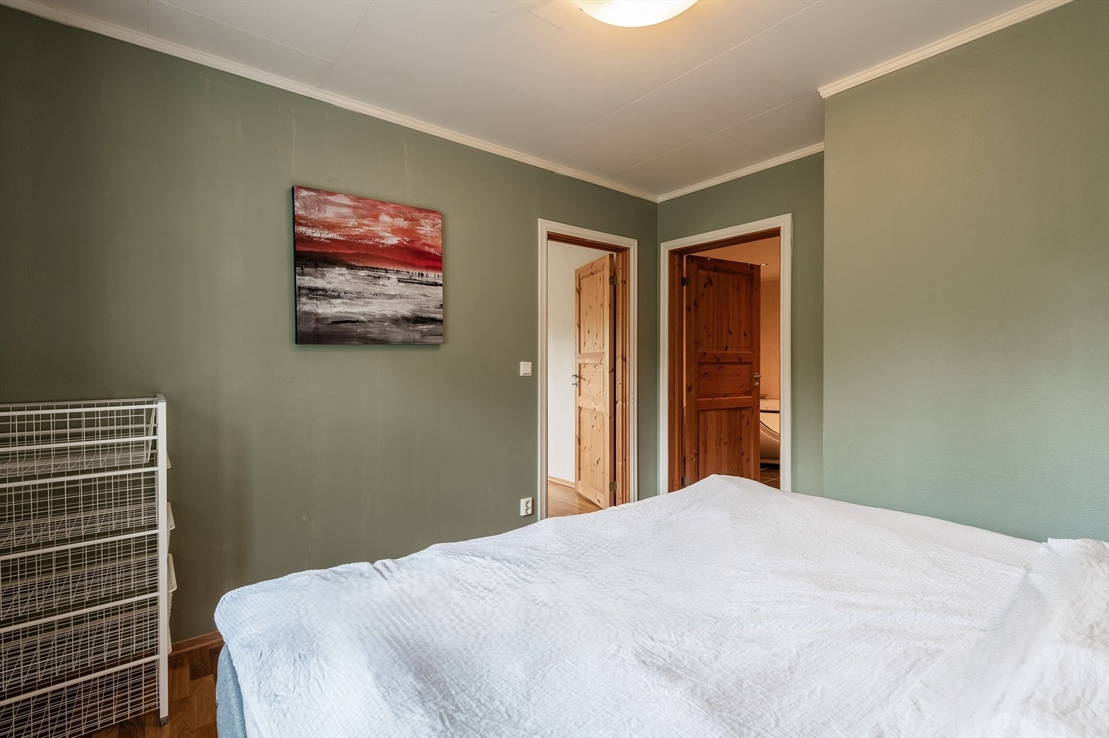 Soverom 1 med adkomst til bad 1 Galleribilde