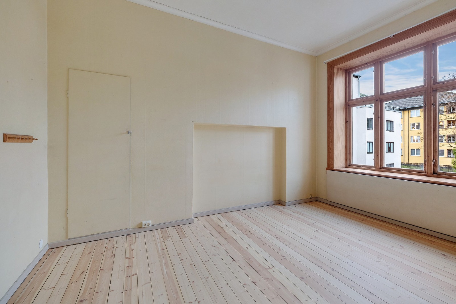 Nyslipt tregulv. Galleribilde