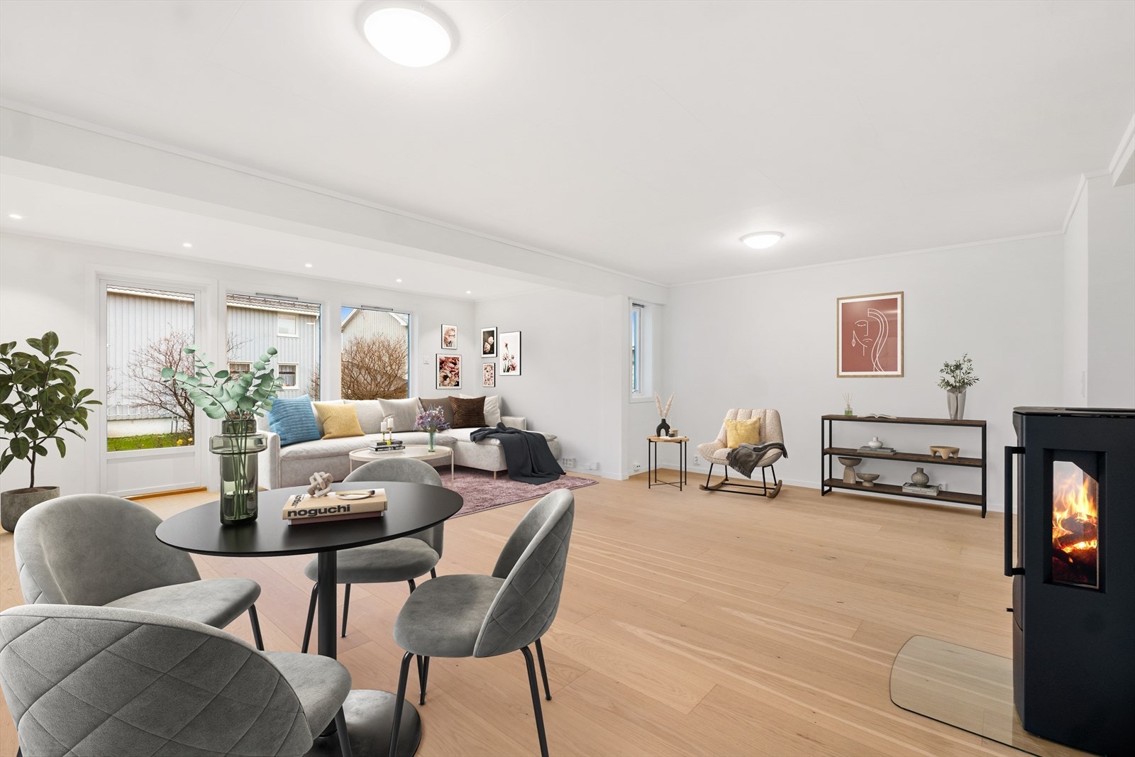 DIGITALT MØBLERT Galleribilde