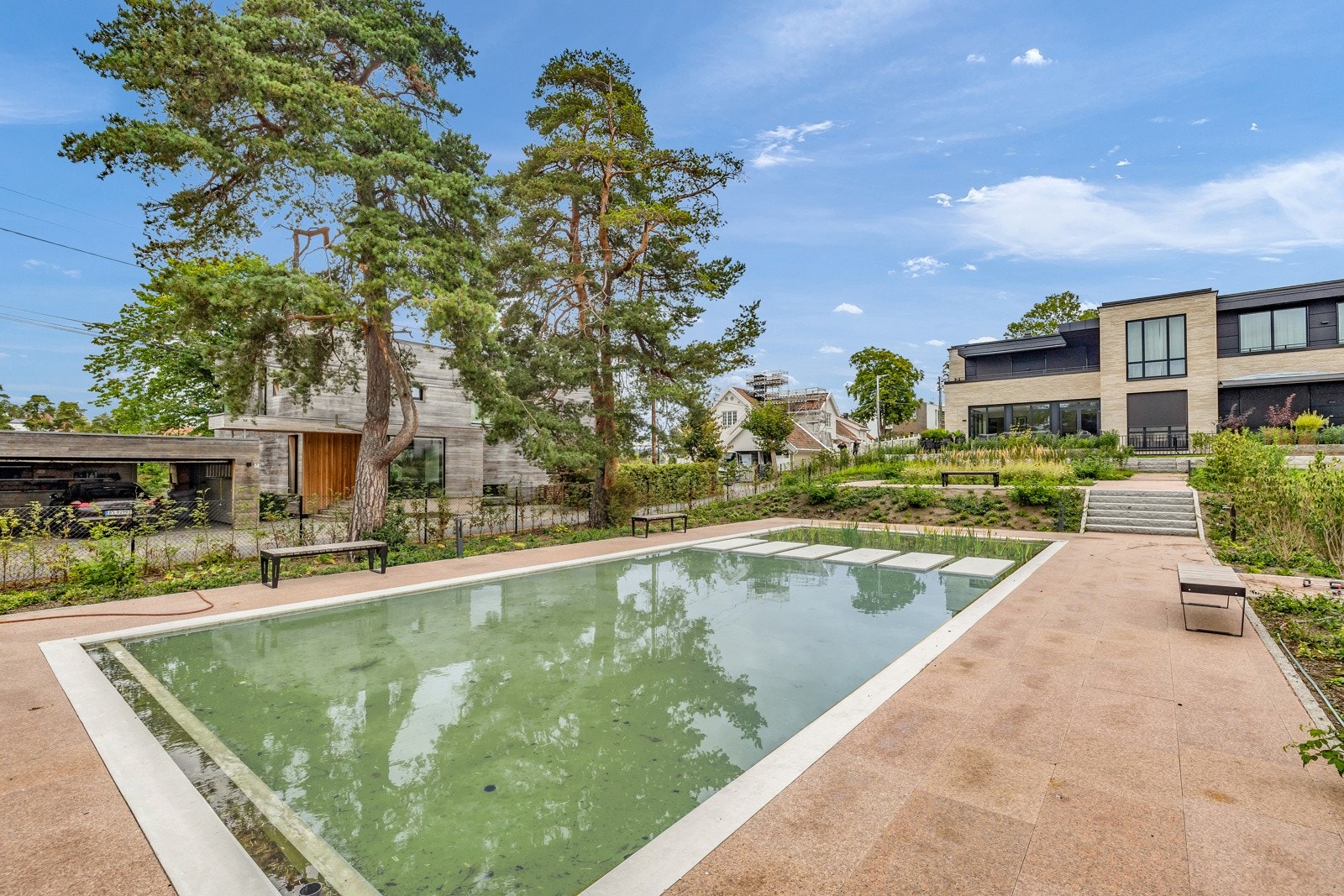 Her bor man skjermet fra byens kjas og mas. Galleribilde