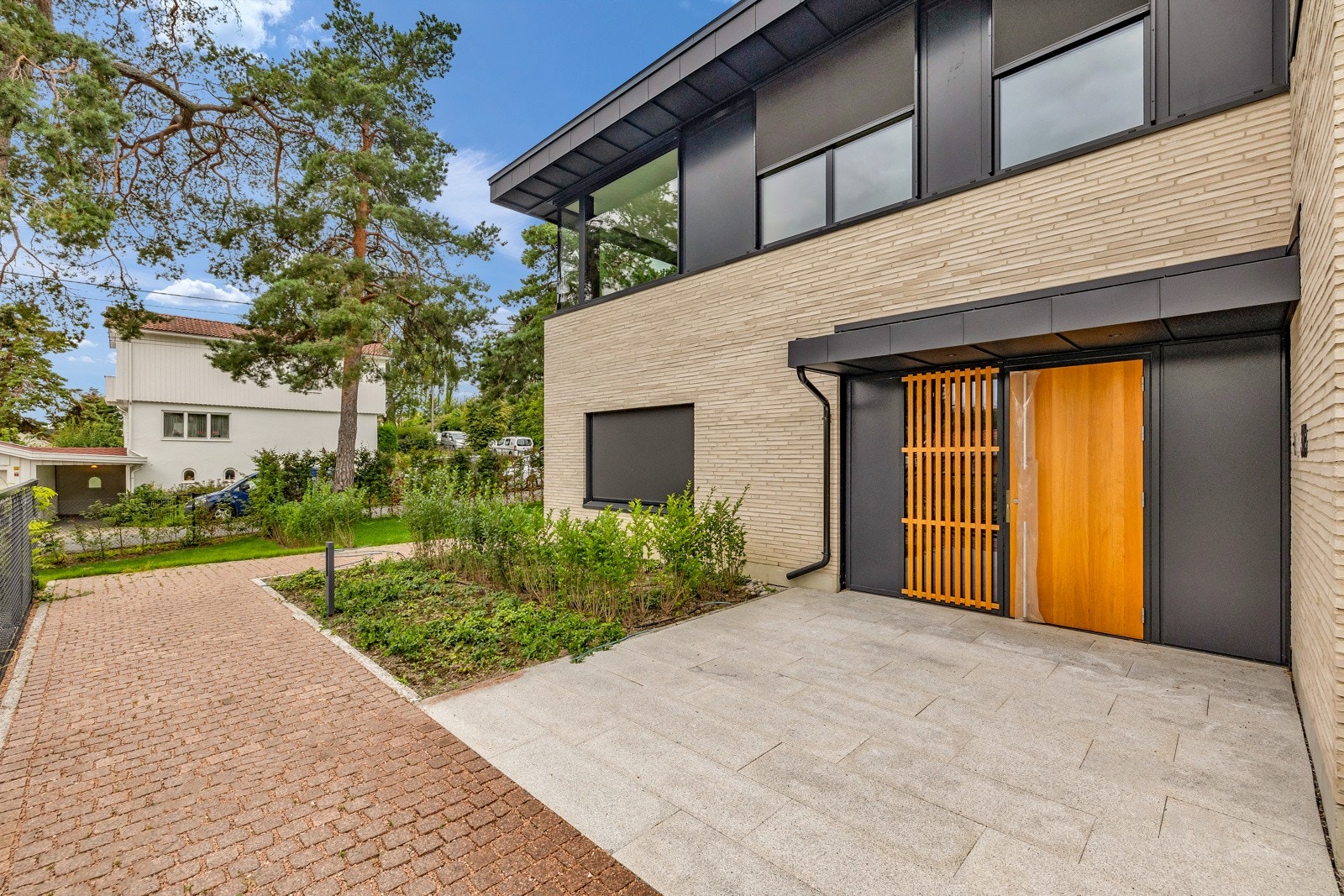 Allerede ved inngangen får man en god smakebit på hva den eksklusive leiligheten har å by på. Galleribilde