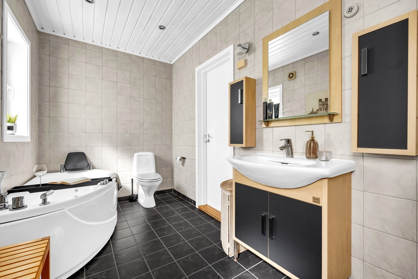 Det er downlight i taket. Galleribilde