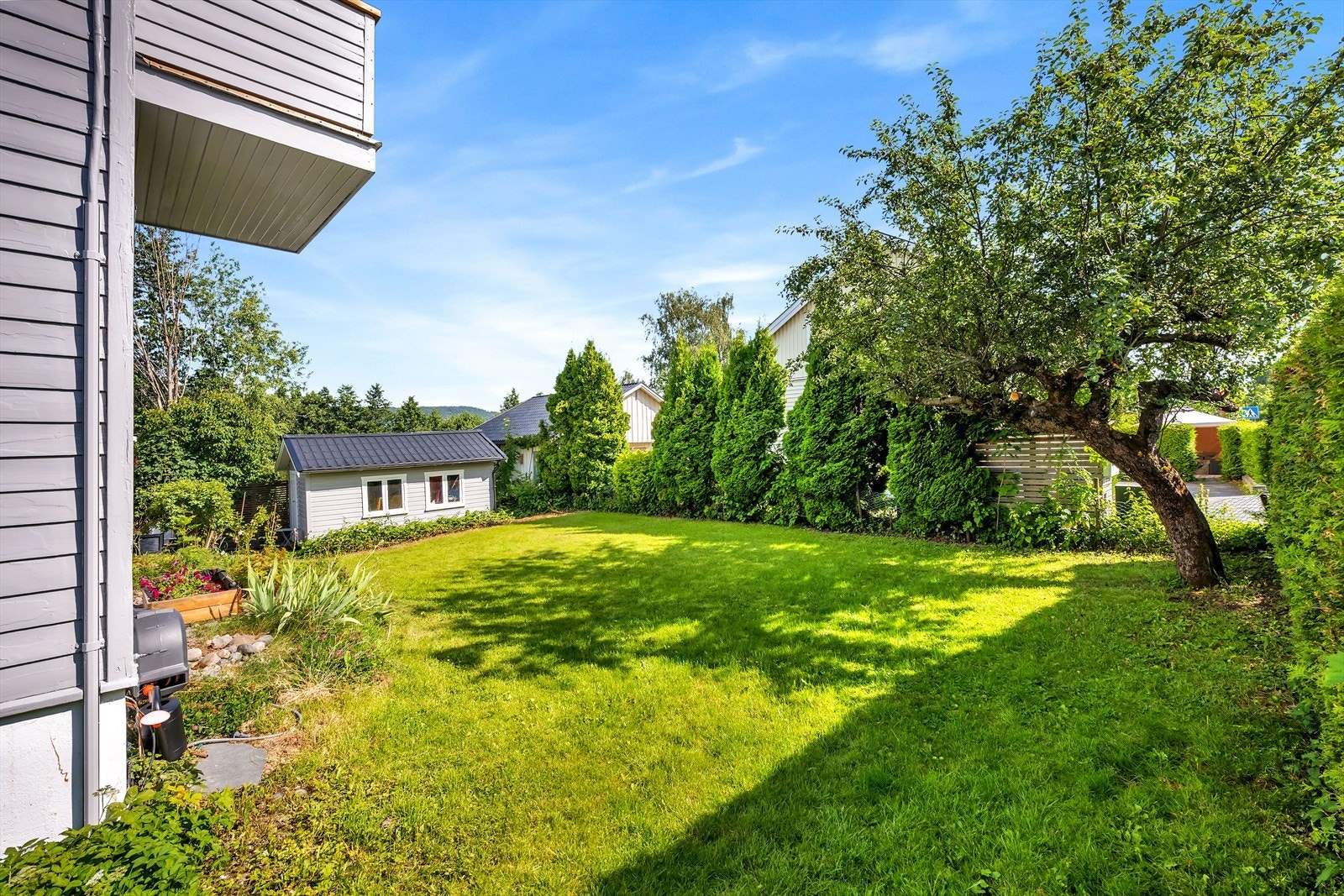 Her er det muligheter for flere fine uteplasser. Galleribilde