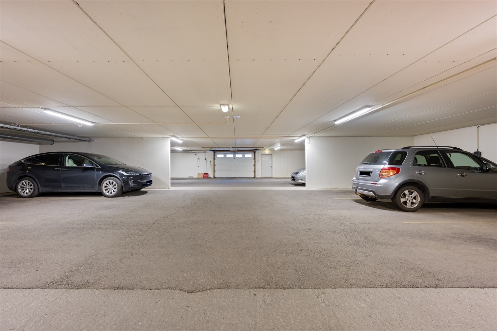 Garasjekjeller. Galleribilde