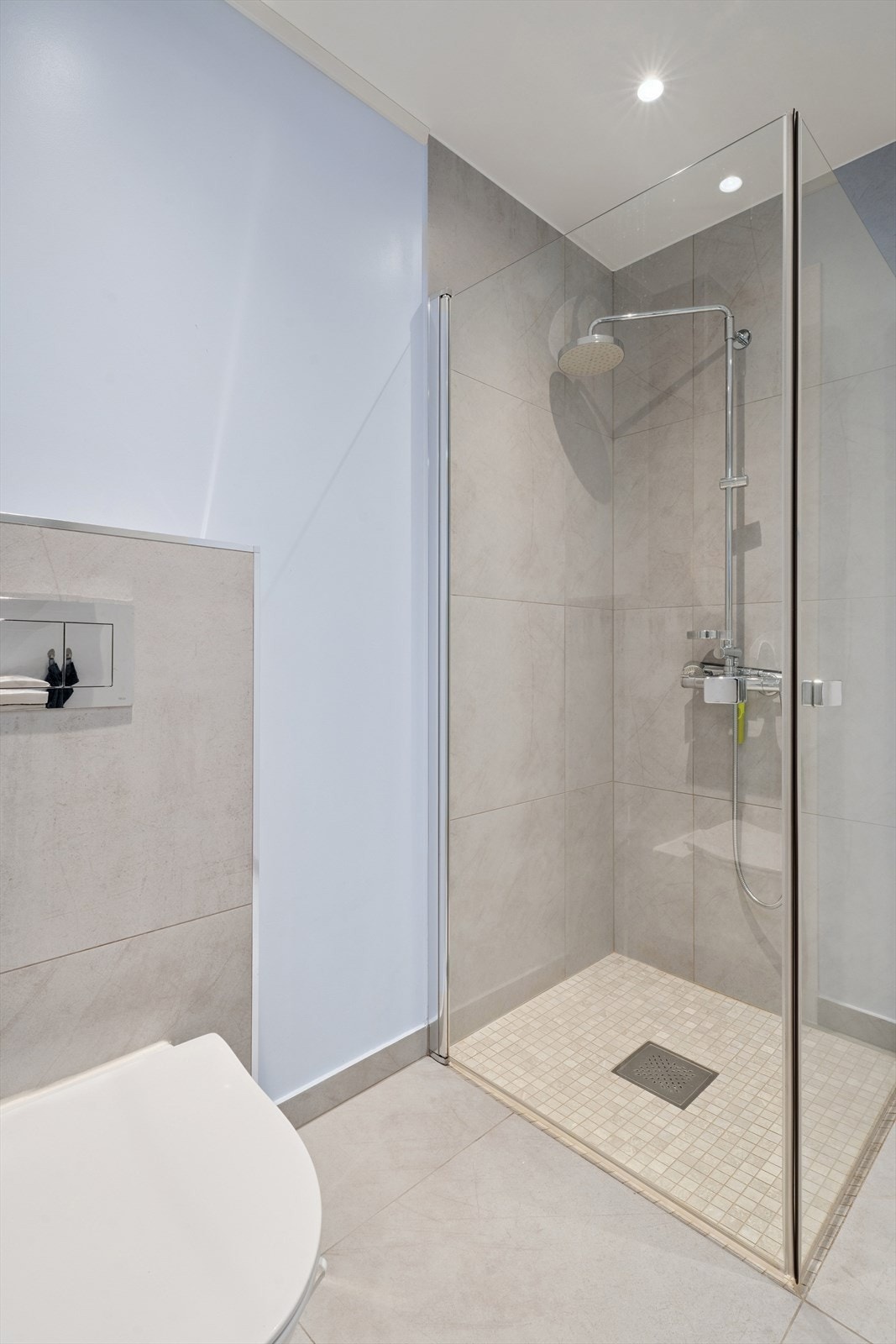 Badet er lyst og innbydende og gir deg en god start på dagen. Galleribilde