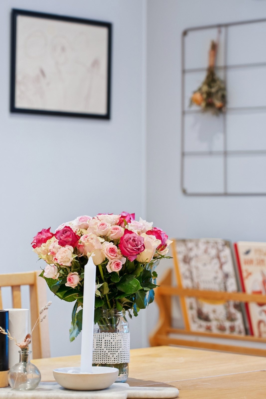 Slette vegger går igjennom i hele boligen. Galleribilde