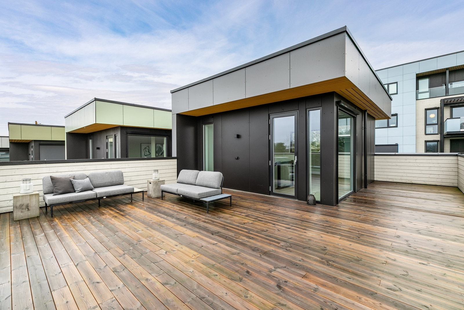 Adkomst til den store takaltanen skjer via stuen i andre etasje. Galleribilde