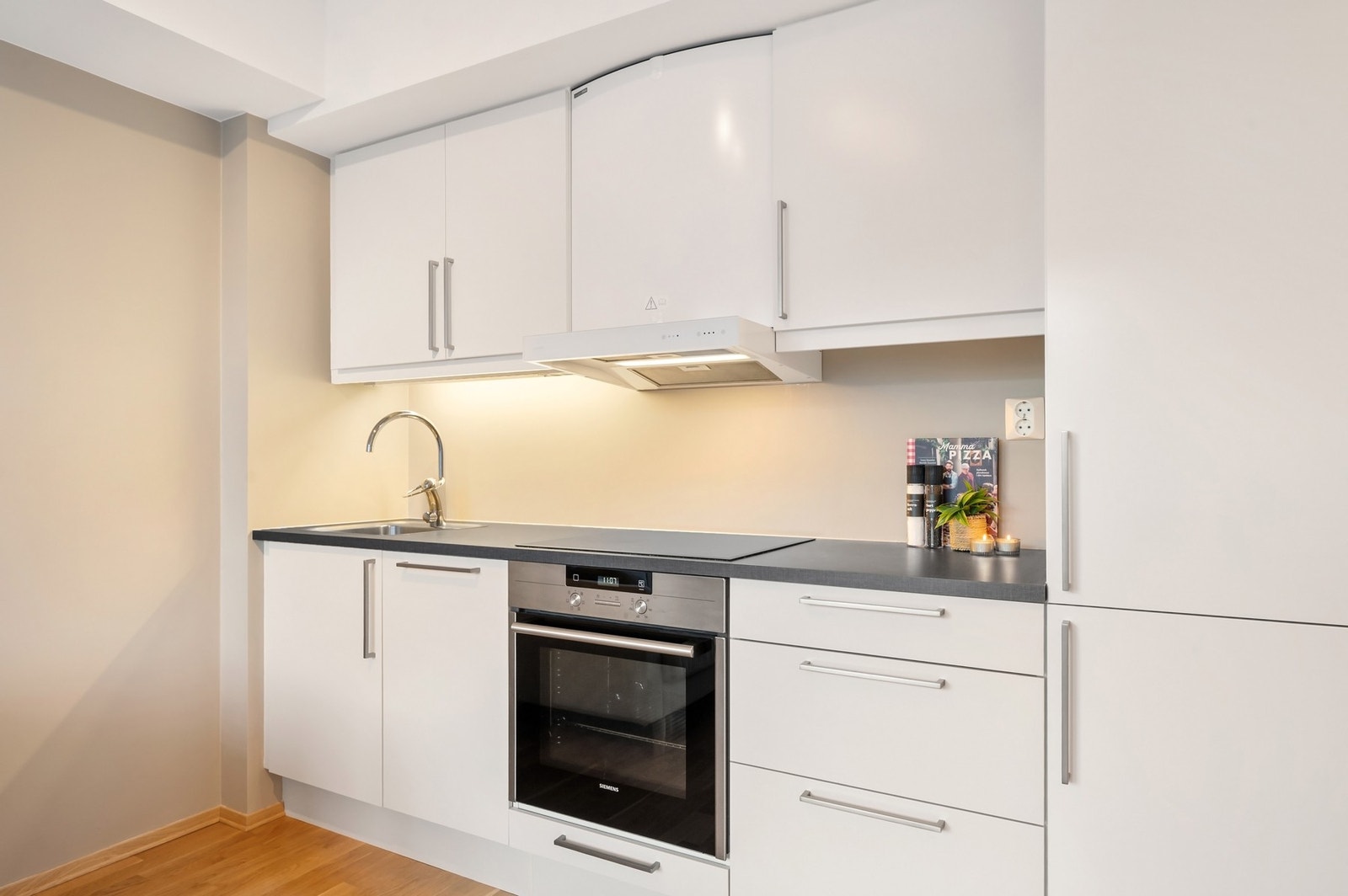 Kjøkkenet er gitt tilstandsgrad 1 (TG1) av takstmann. Galleribilde