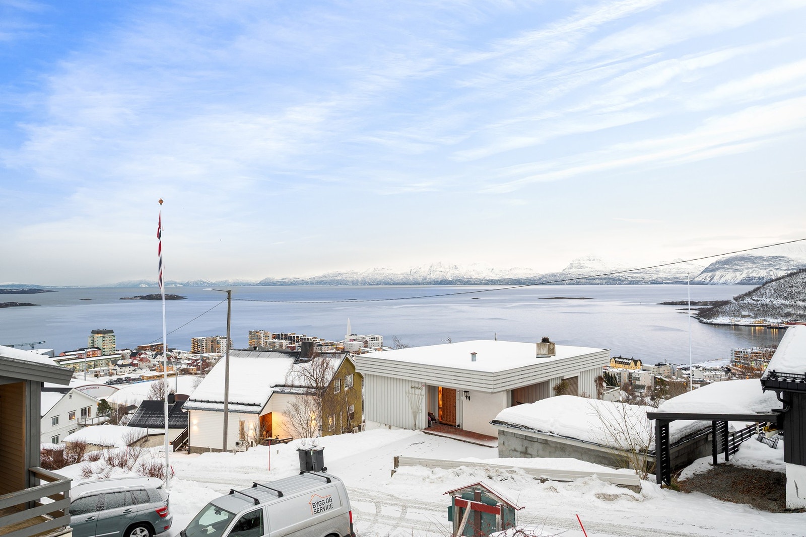 Nabolaget er rolig med lite trafikk og støy Galleribilde
